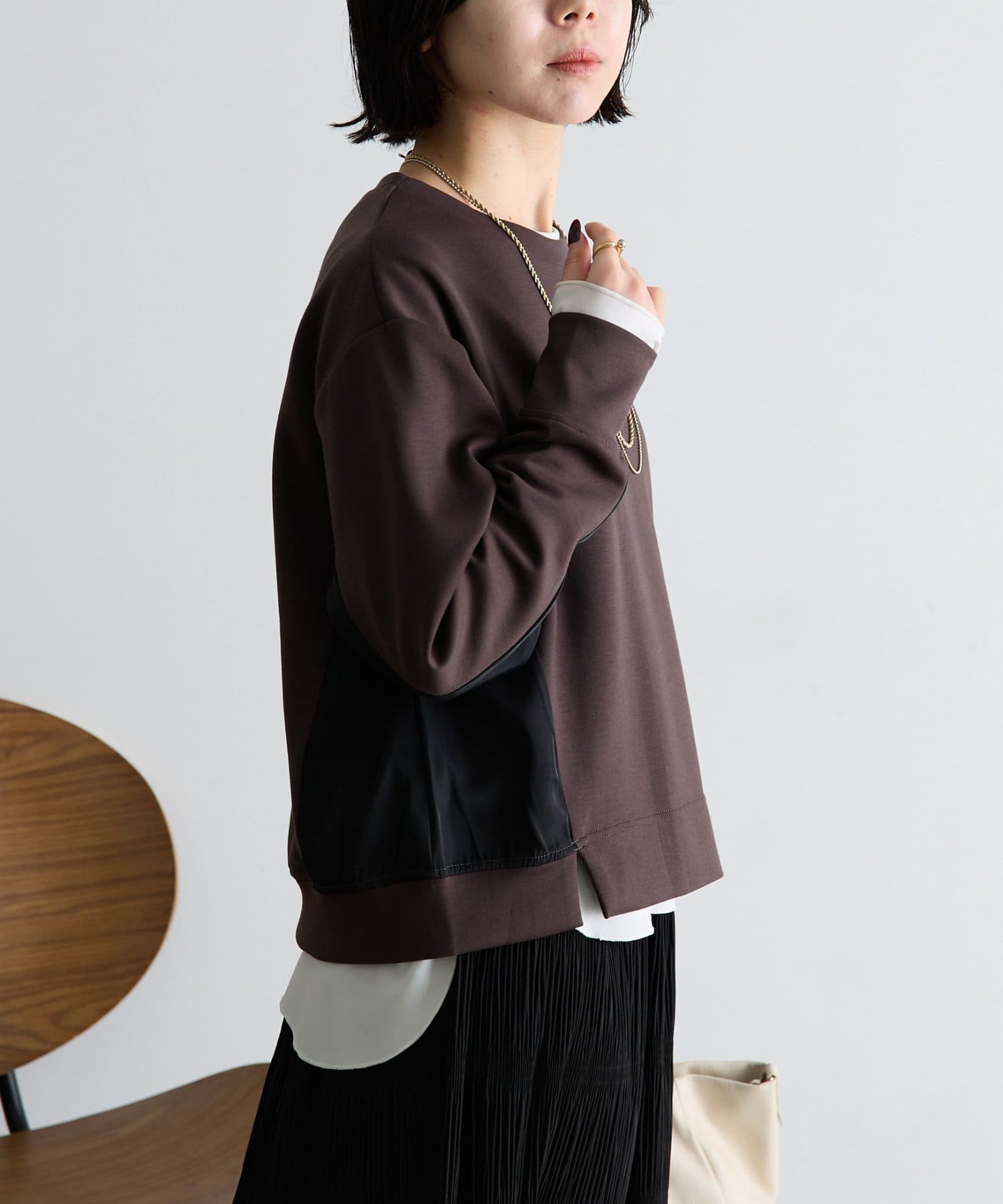 Jena　espace merveilleux(ジェナ　エスパスメルヴェイユ) 【一枚で映える】異素材切替袖ポケットカットソー