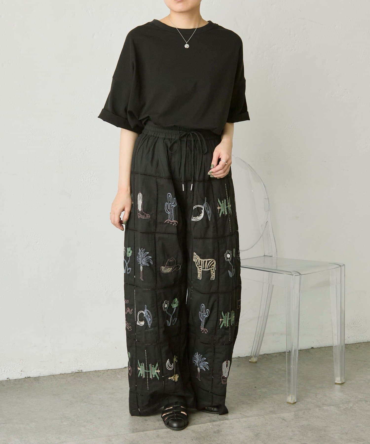 ear PAPILLONNER(イア パピヨネ) 《ウエスト総ゴム/綿100％》方眼刺しゅうパンツ【SUM1 STYLE(スミスタイル)】