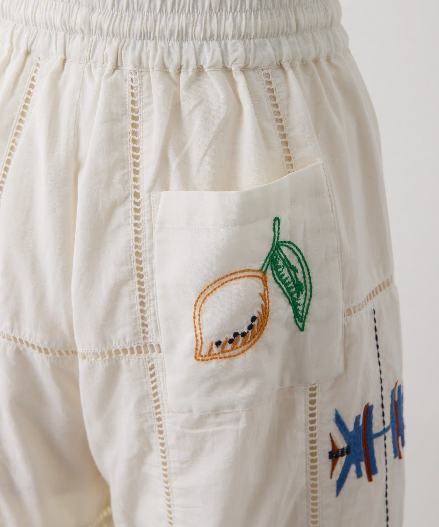 ear PAPILLONNER(イア パピヨネ) 《ウエスト総ゴム/綿100％》方眼刺しゅうパンツ【SUM1 STYLE(スミスタイル)】