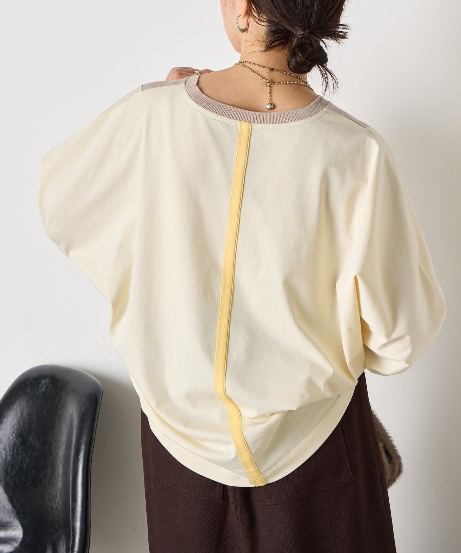 Jena　espace merveilleux(ジェナ　エスパスメルヴェイユ) 【一枚で映える】配色バックラインカットソー