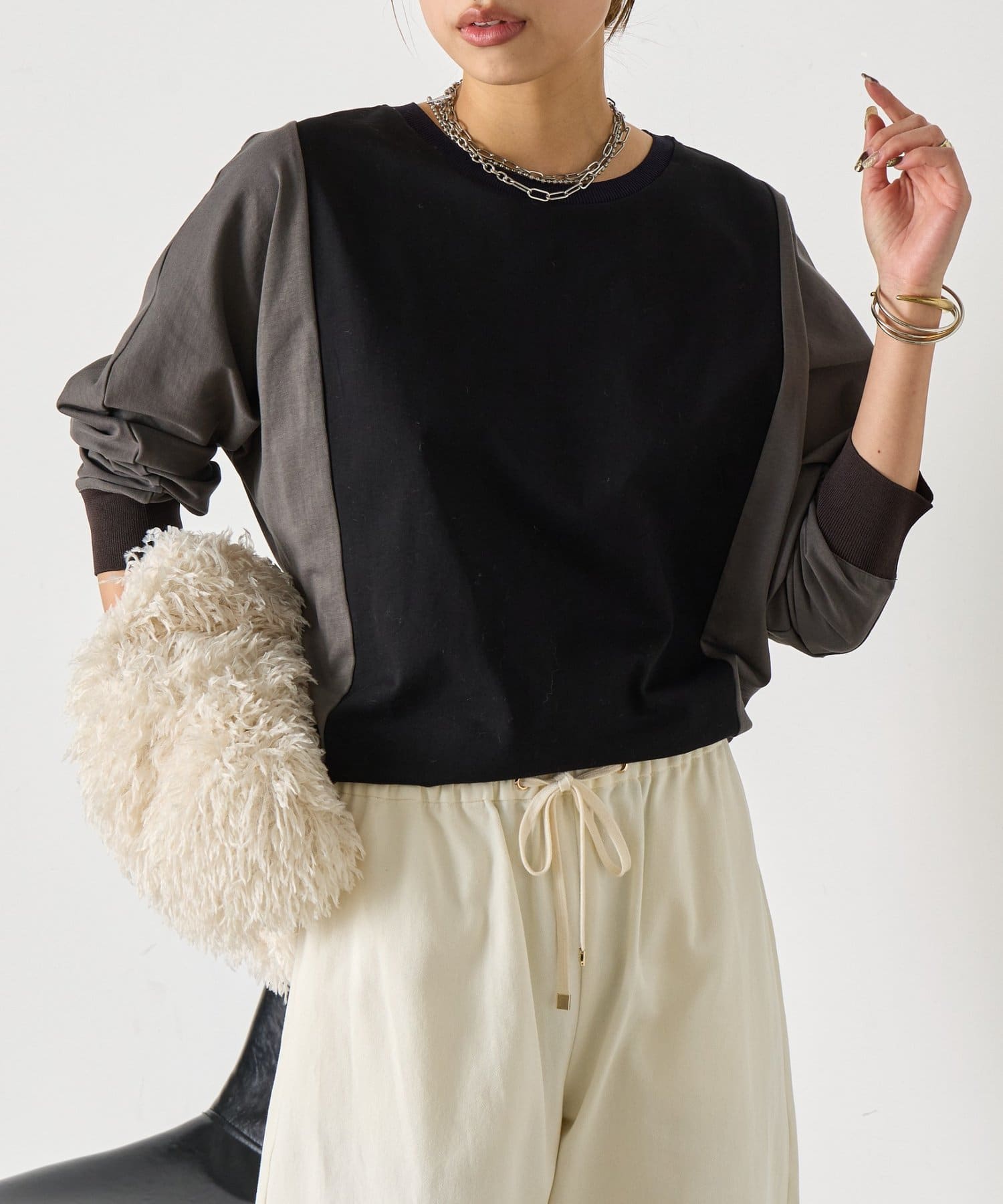 Jena　espace merveilleux(ジェナ　エスパスメルヴェイユ) 【一枚で映える】配色バックラインカットソー