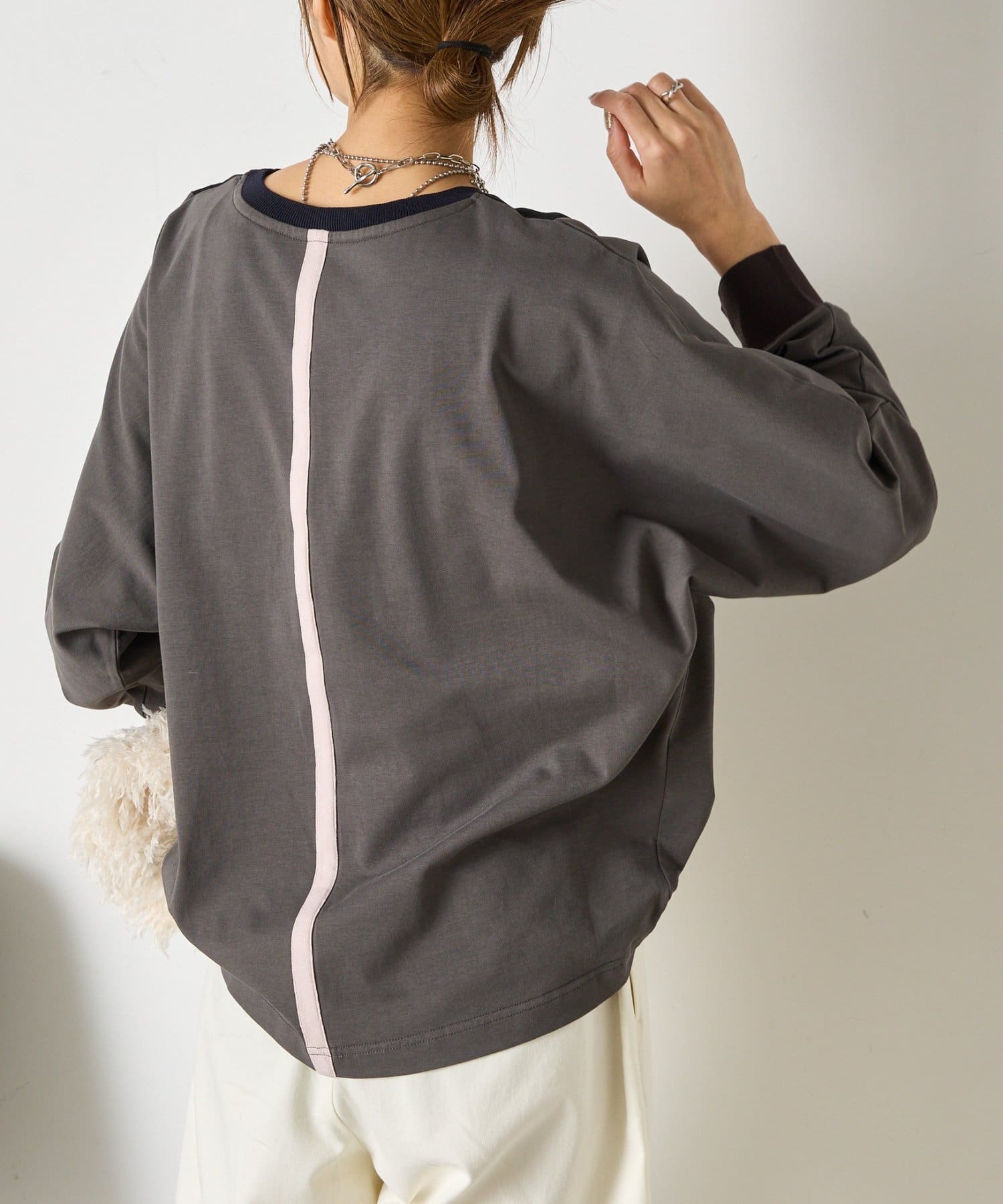 Jena　espace merveilleux(ジェナ　エスパスメルヴェイユ) 【一枚で映える】配色バックラインカットソー