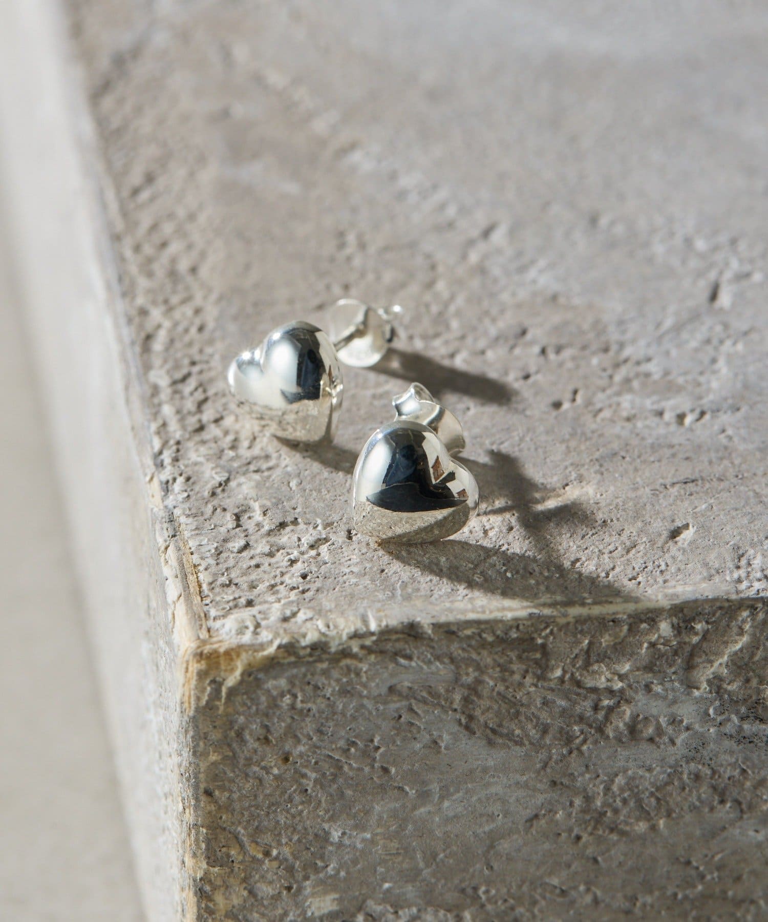 COLLAGE GALLARDAGALANTE(コラージュ ガリャルダガランテ) 【Sivelle./シヴェル】Silver925 ハートピアス