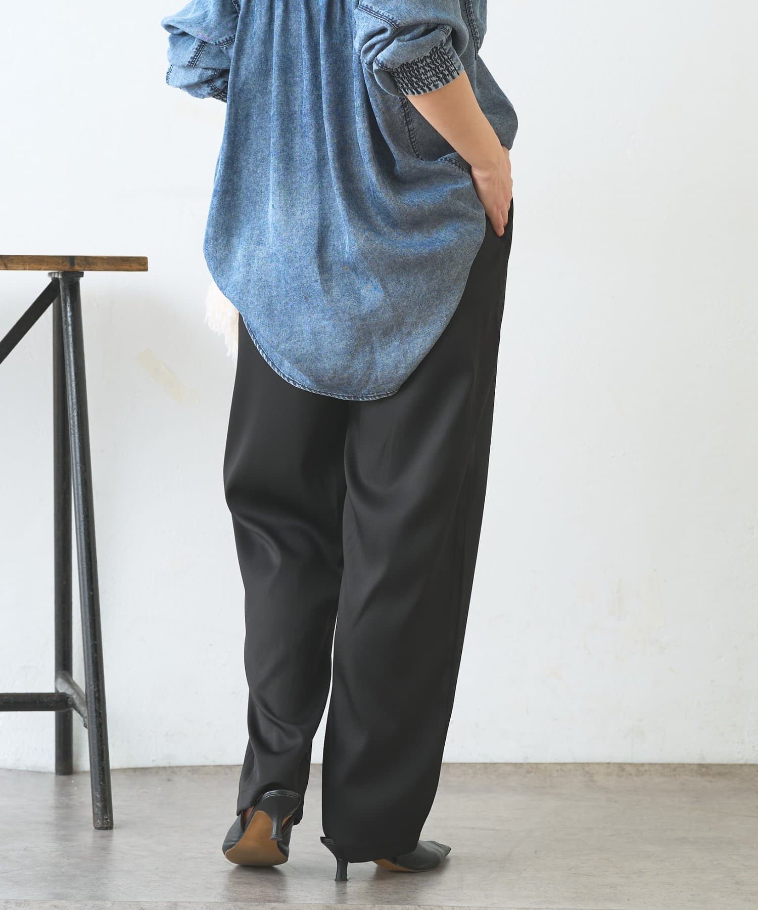 Jena　espace merveilleux(ジェナ　エスパスメルヴェイユ) イージーテーパードパンツ