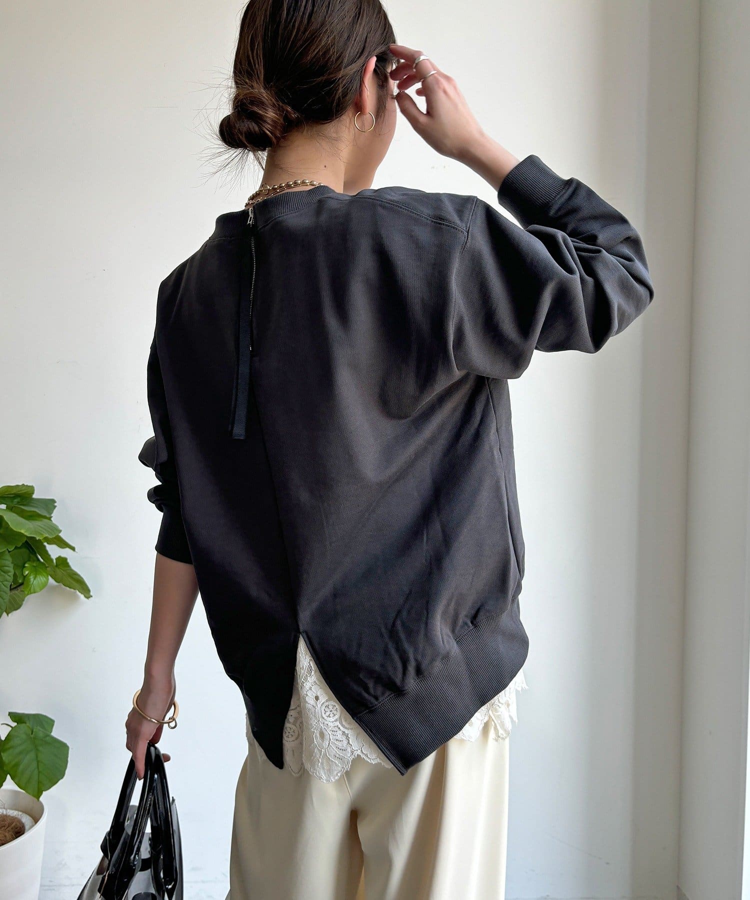 DOUDOU(ドゥドゥ) 【WEB限定】裏毛サガラ刺繍バックジッププルオーバー