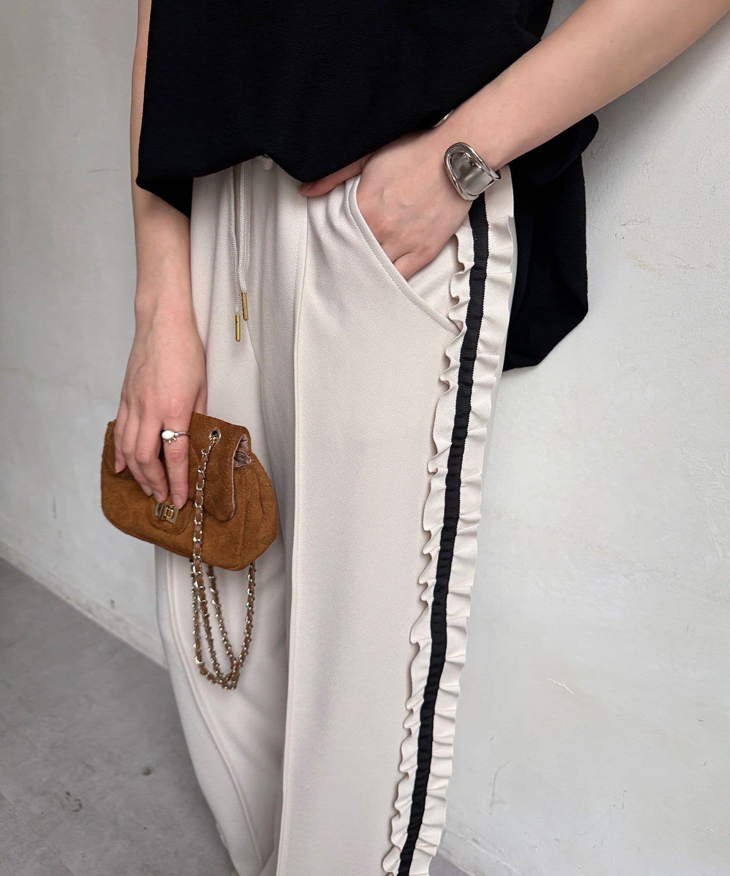 DOUDOU(ドゥドゥ) 【新色追加/WEB限定】カットジョーゼットサイドフリルラインパンツ