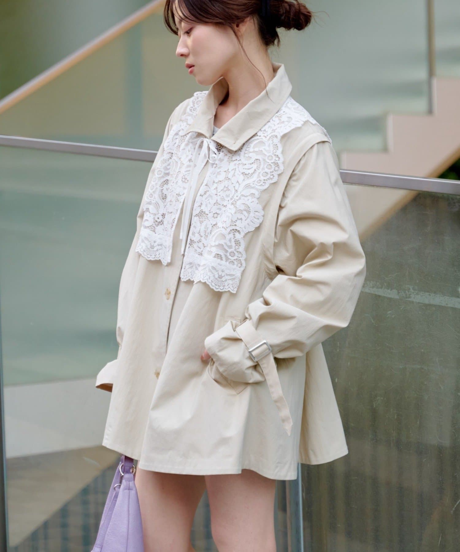 Kastane(カスタネ) 【12.25(木)0:00発売/WEB先行】レース付きフレアトレンチコート