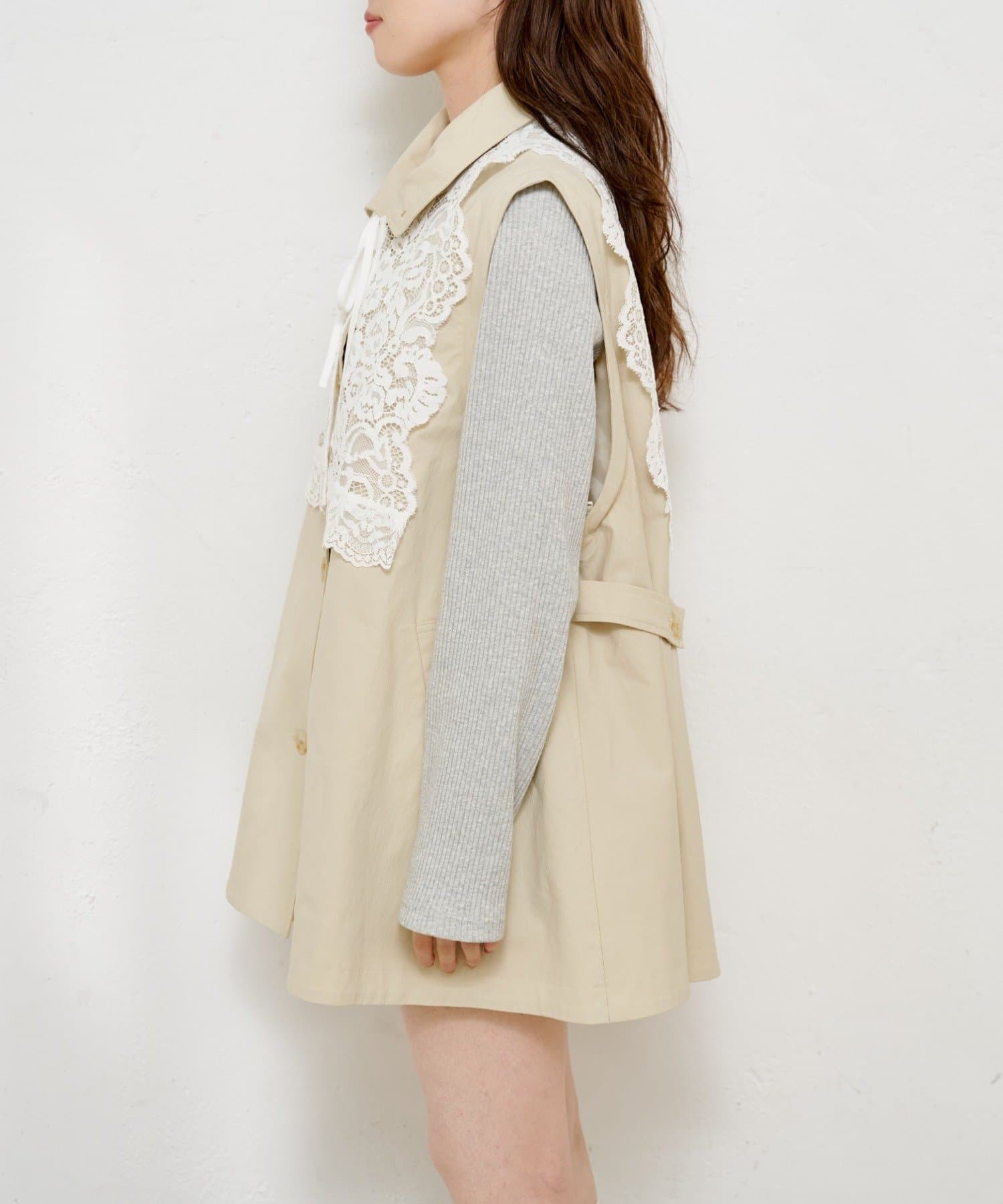 Kastane(カスタネ) 【12.25(木)0:00発売/WEB先行】レース付きフレアトレンチコート