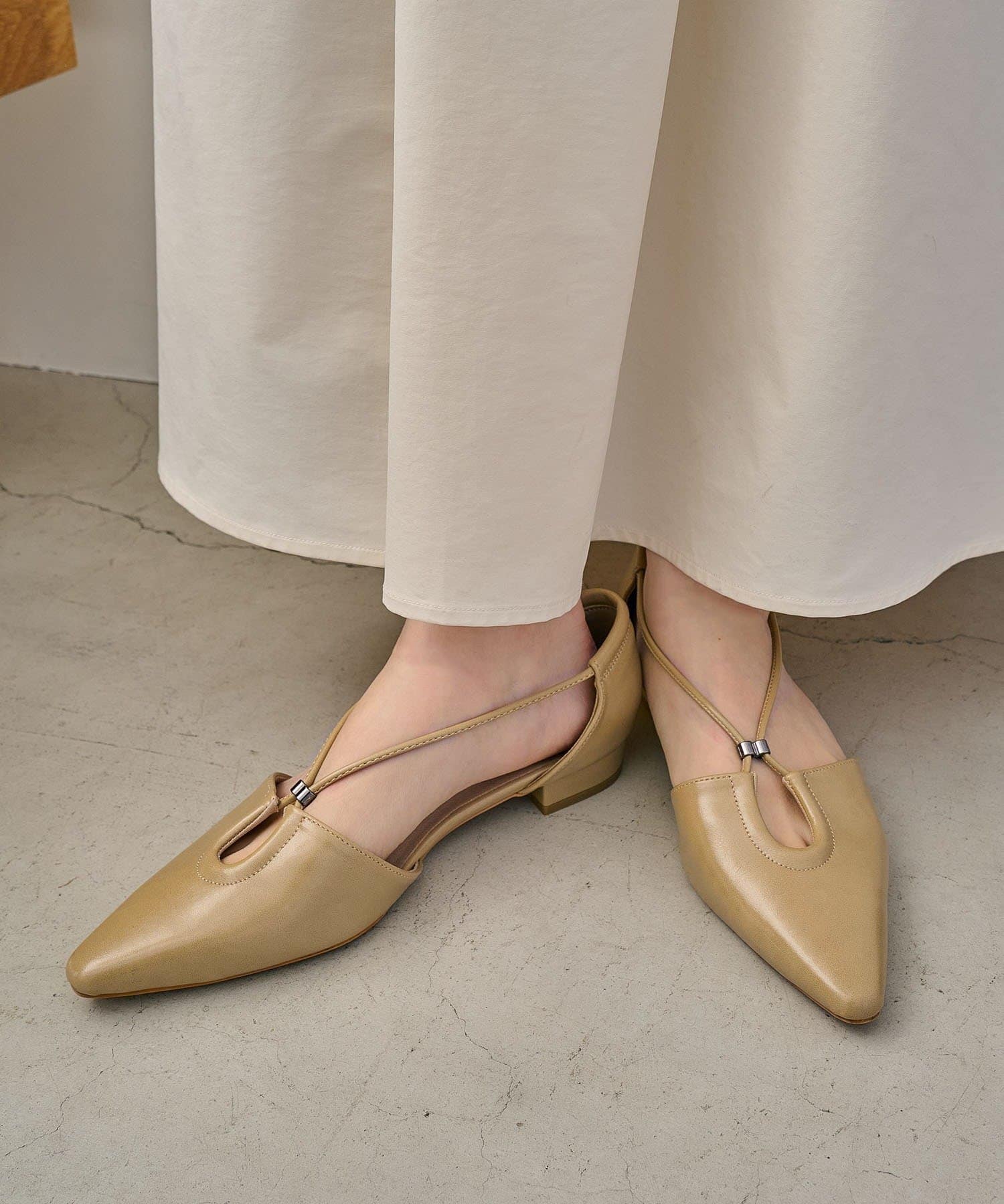 CAPRICIEUX LE'MAGE(カプリシュレマージュ) クロスストラップフラットシューズ