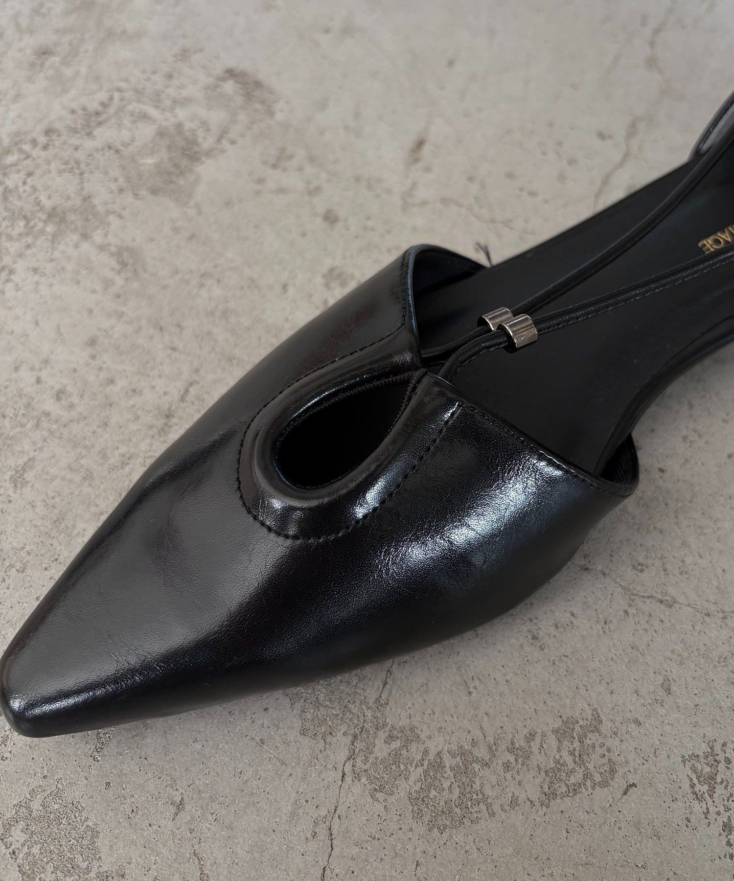 CAPRICIEUX LE'MAGE(カプリシュレマージュ) クロスストラップフラットシューズ