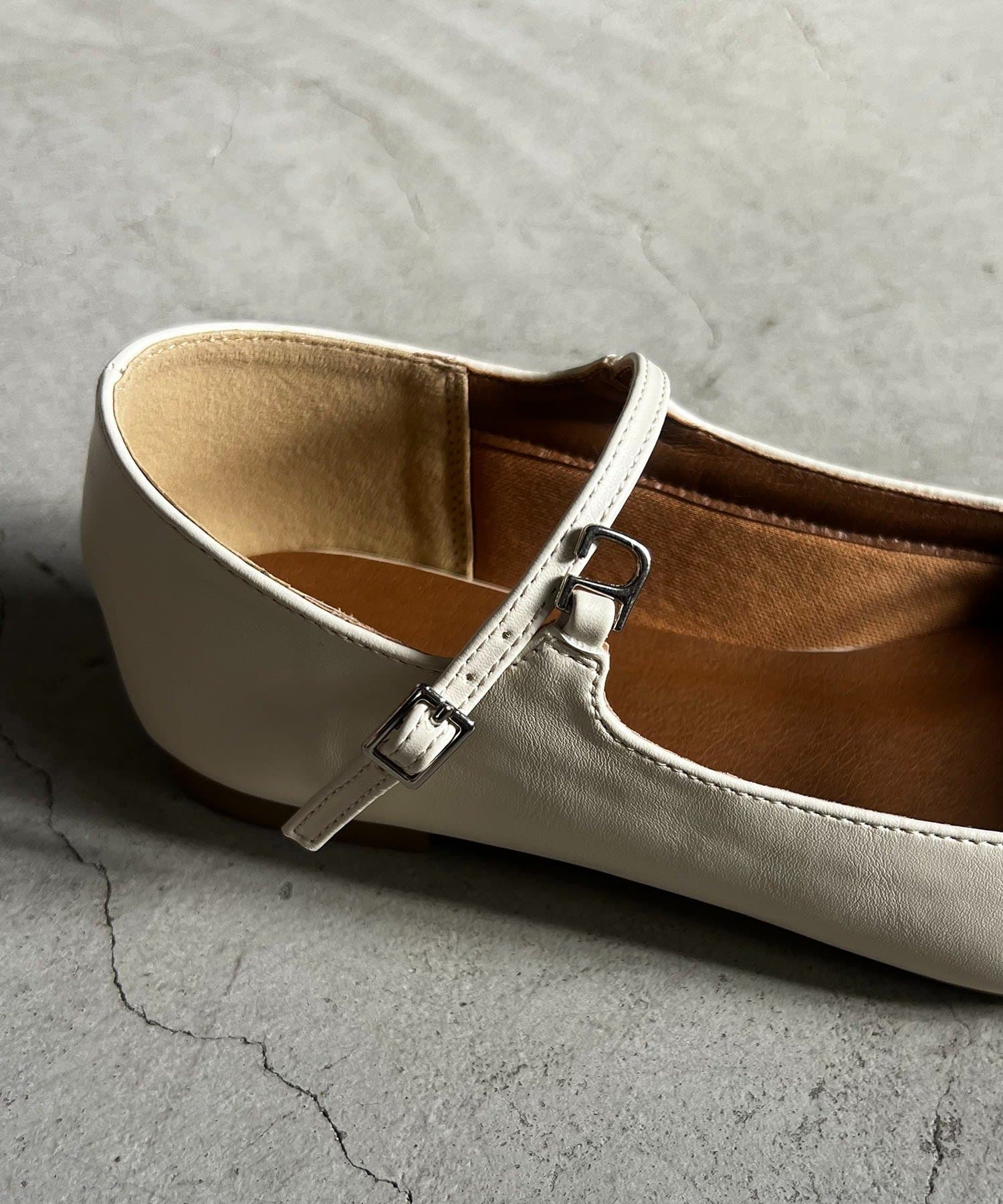 CAPRICIEUX LE'MAGE(カプリシュレマージュ) Wストラップフラットシューズ