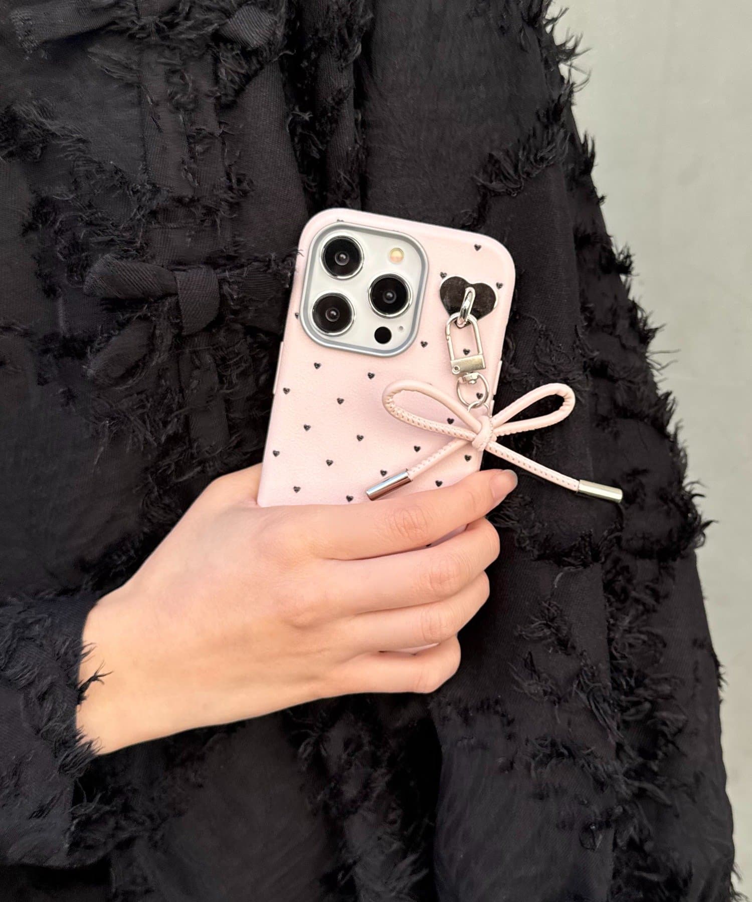 Lattice(ラティス) リボンハートドットスマホケース(iPhone14pro)