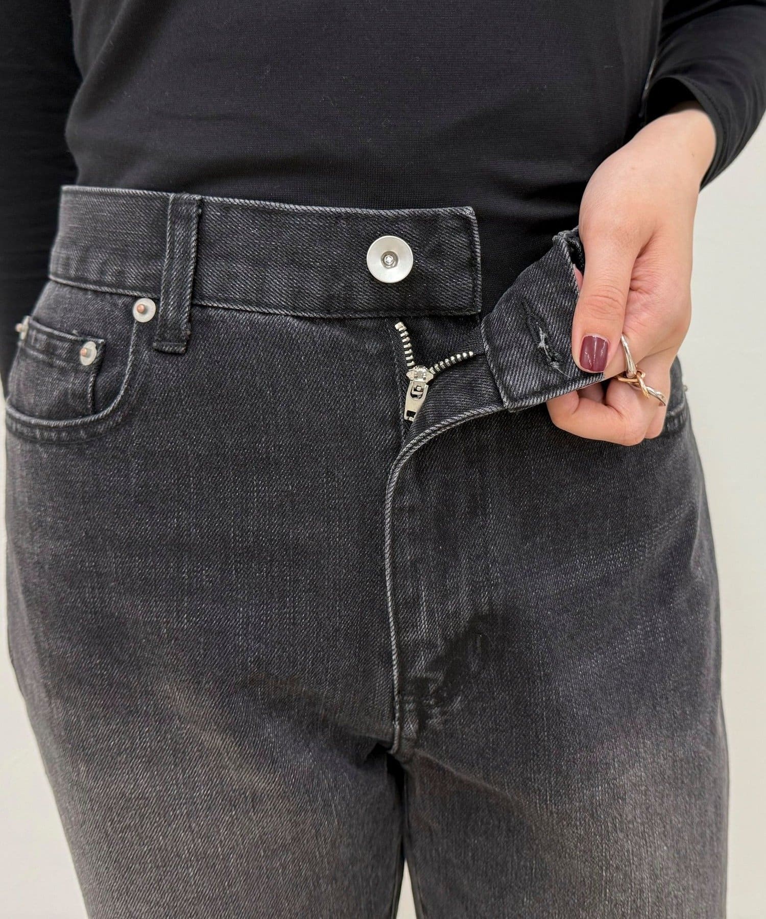 FREDY & GLOSTER(フレディ アンド グロスター) カットオフデニムパンツ