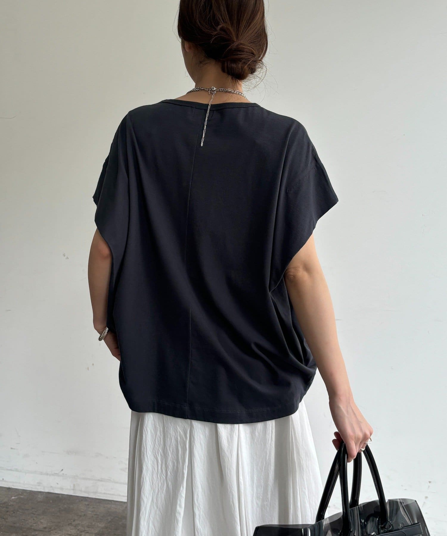 DOUDOU(ドゥドゥ) 袖タックフレンチメタリックロゴTEE