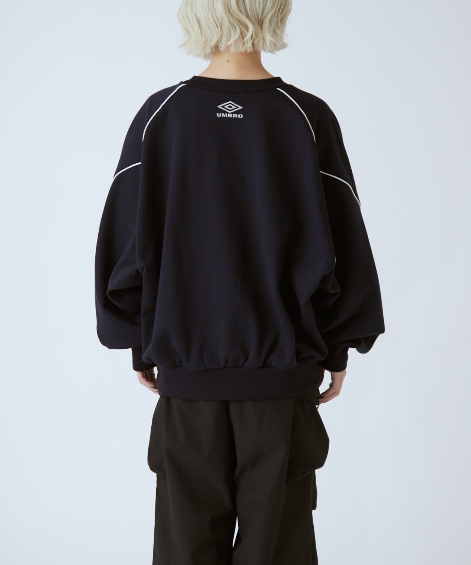 Lui's(ルイス) 【UMBRO×Lui's 】パイピングロゴスウェット