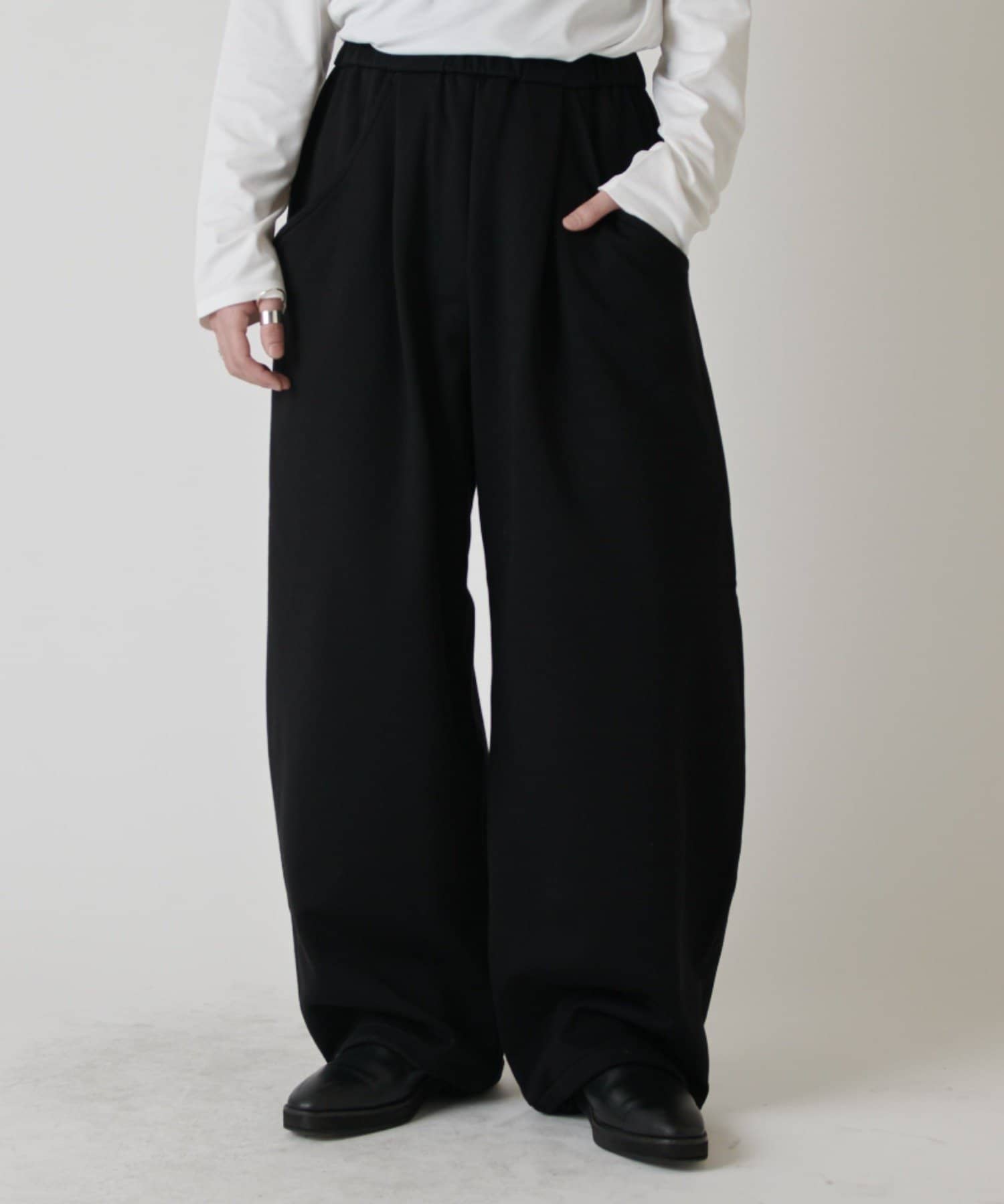 Lui's(ルイス) ルーズフィットスウェットワイドカーブパンツ