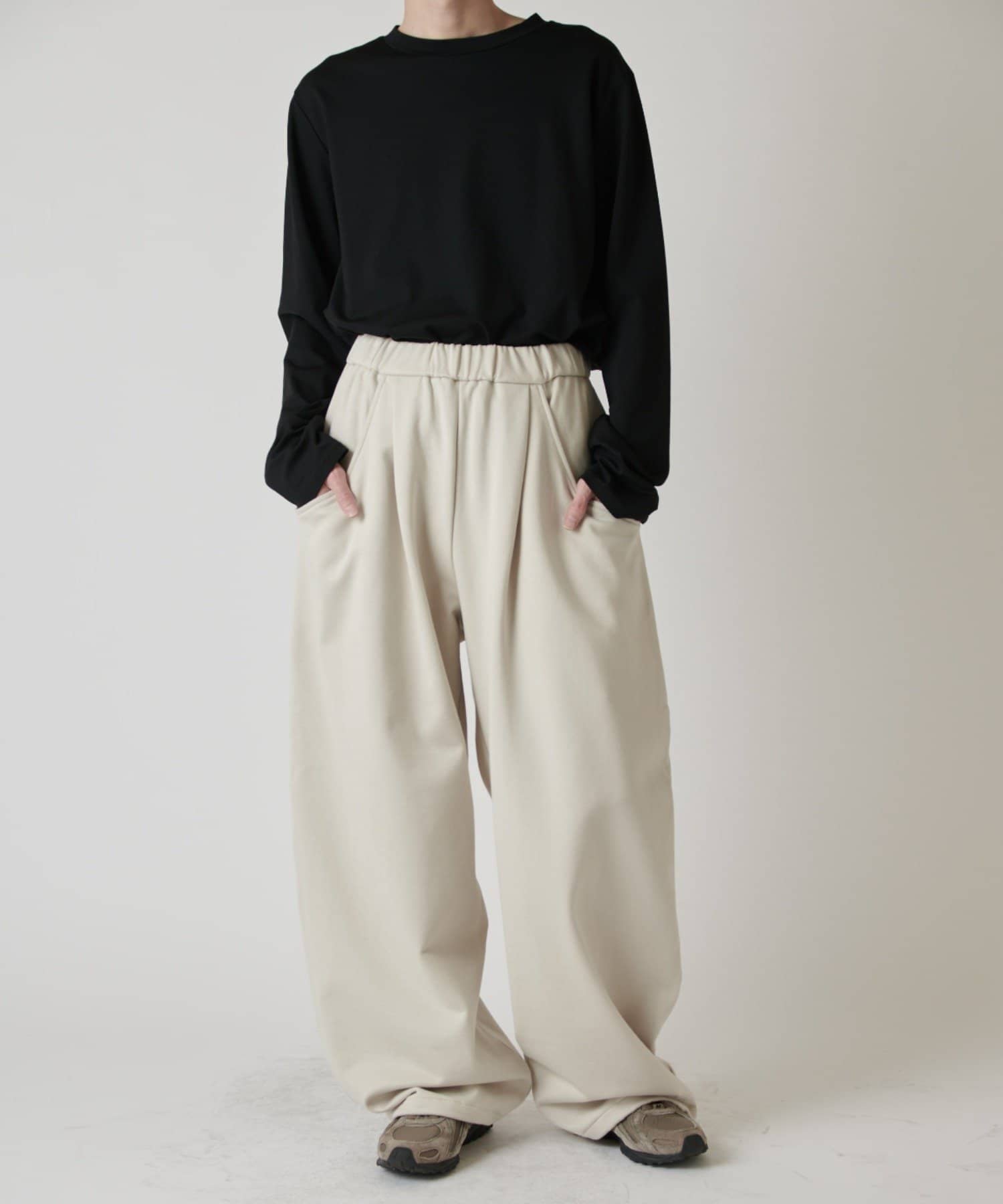 Lui's(ルイス) ルーズフィットスウェットワイドカーブパンツ