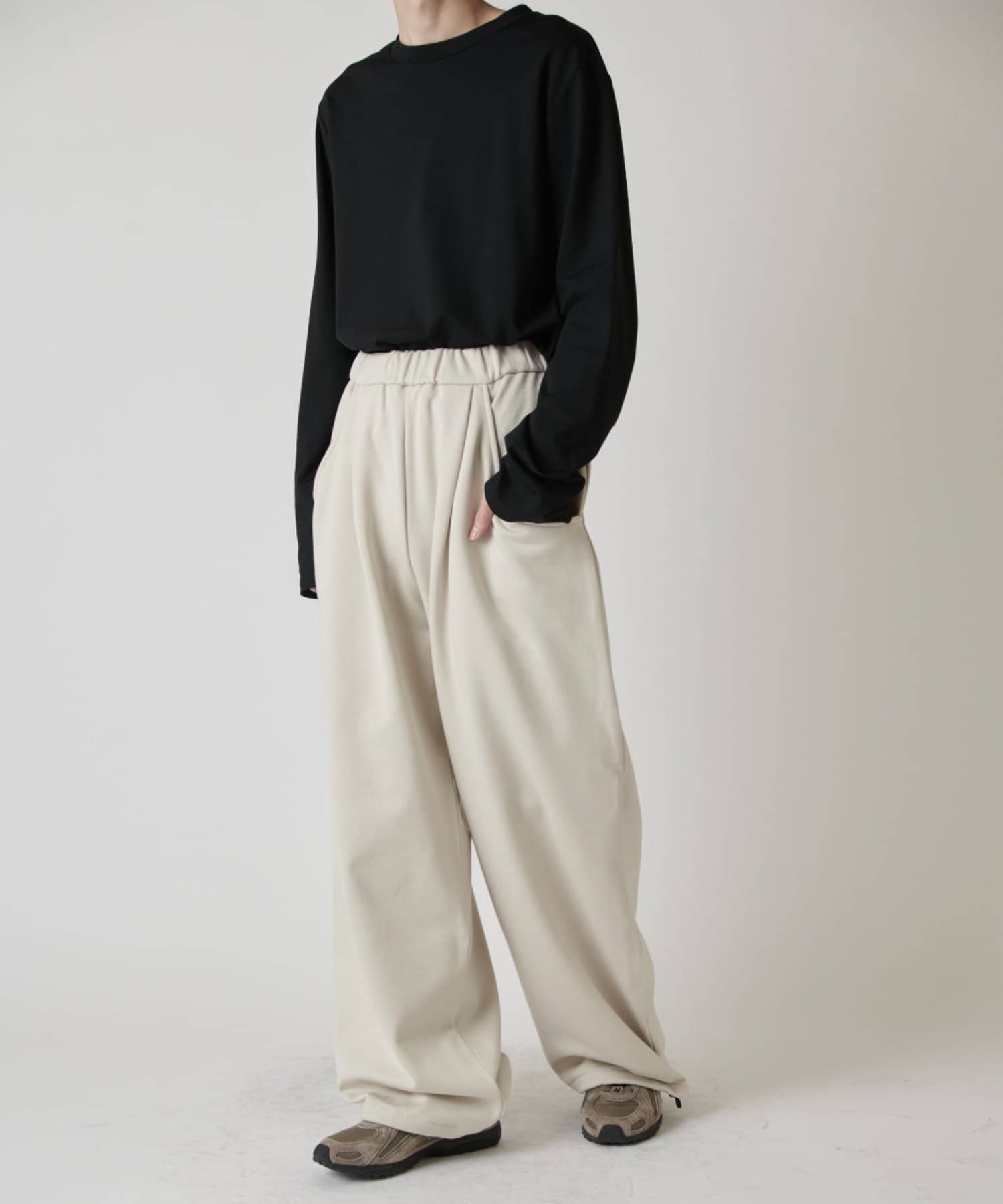 Lui's(ルイス) ルーズフィットスウェットワイドカーブパンツ