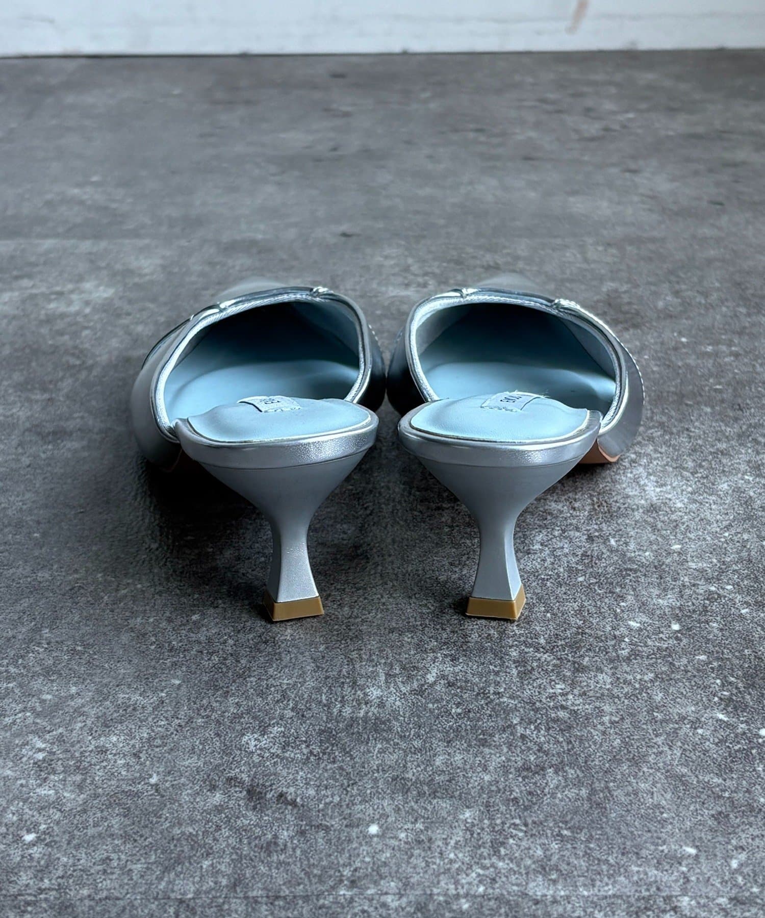 DOUDOU(ドゥドゥ) デザインカットパンプス