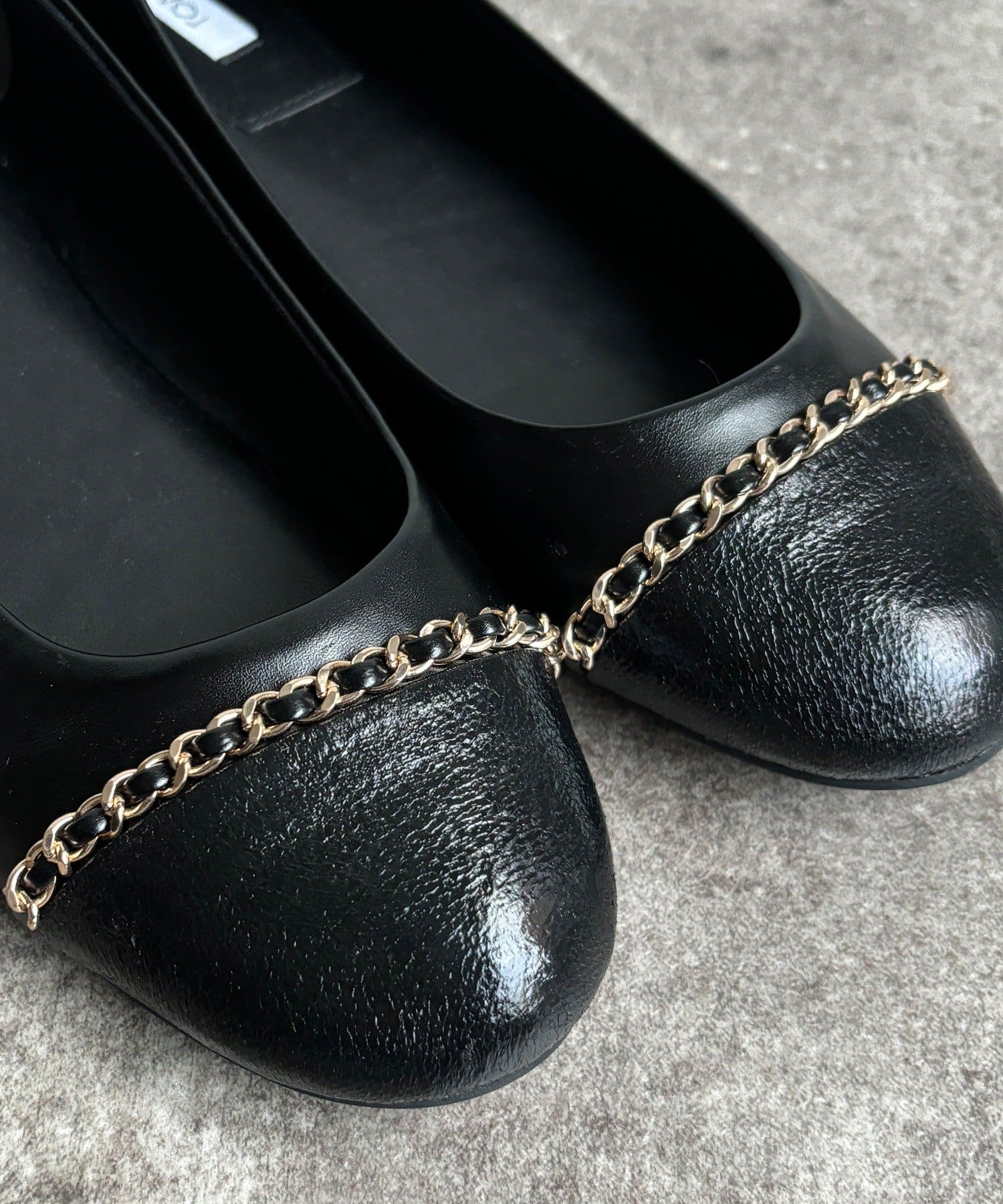 DOUDOU(ドゥドゥ) 【WEB限定】チェーンフラットパンプス