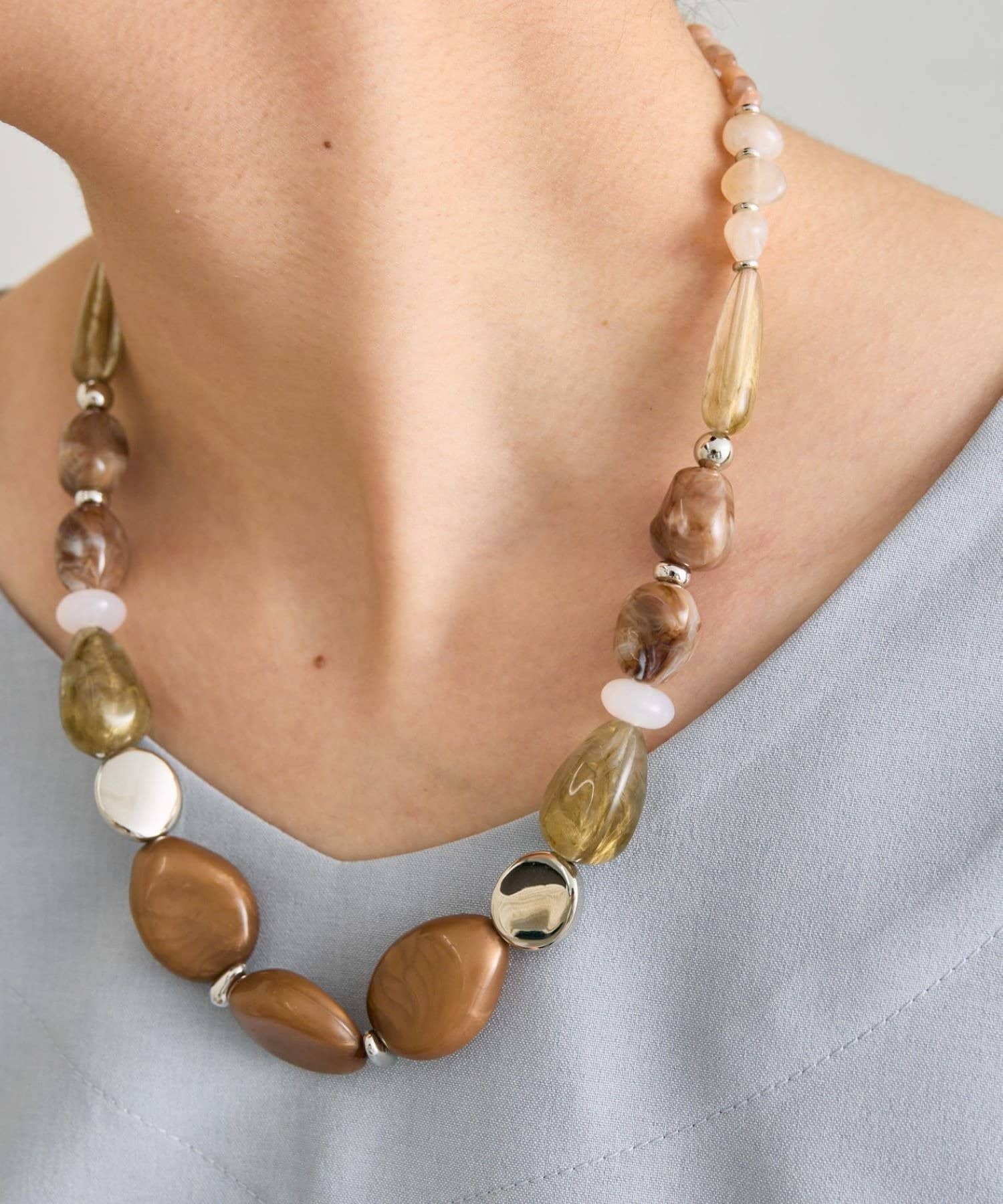 ear PAPILLONNER(イア パピヨネ) ミックスマーブル樹脂ネックレス