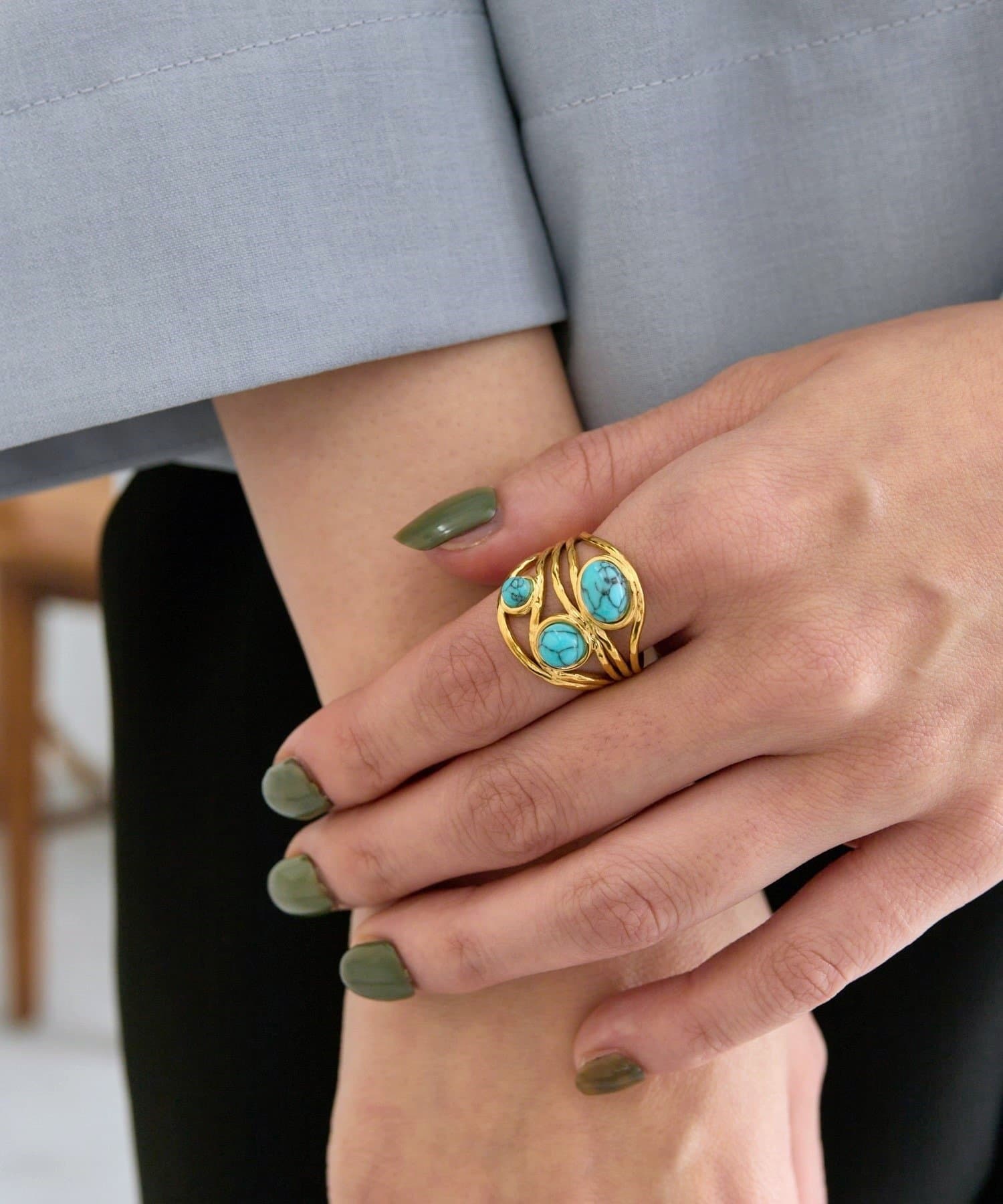 ear PAPILLONNER(イア パピヨネ) 《金属アレルギー対応/ステンレス》スリーカボションリング