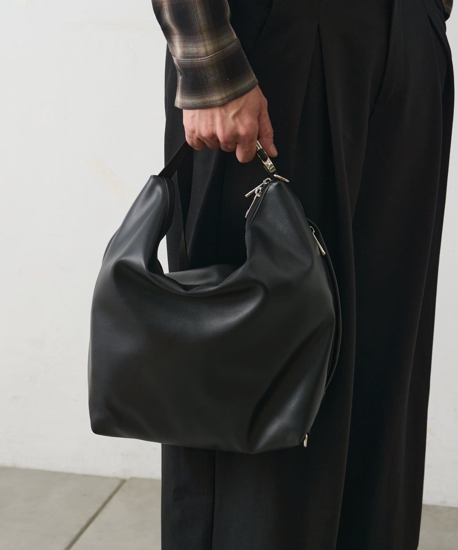 COLONY 2139(コロニー トゥーワンスリーナイン) 3WAYクロスボディバッグ