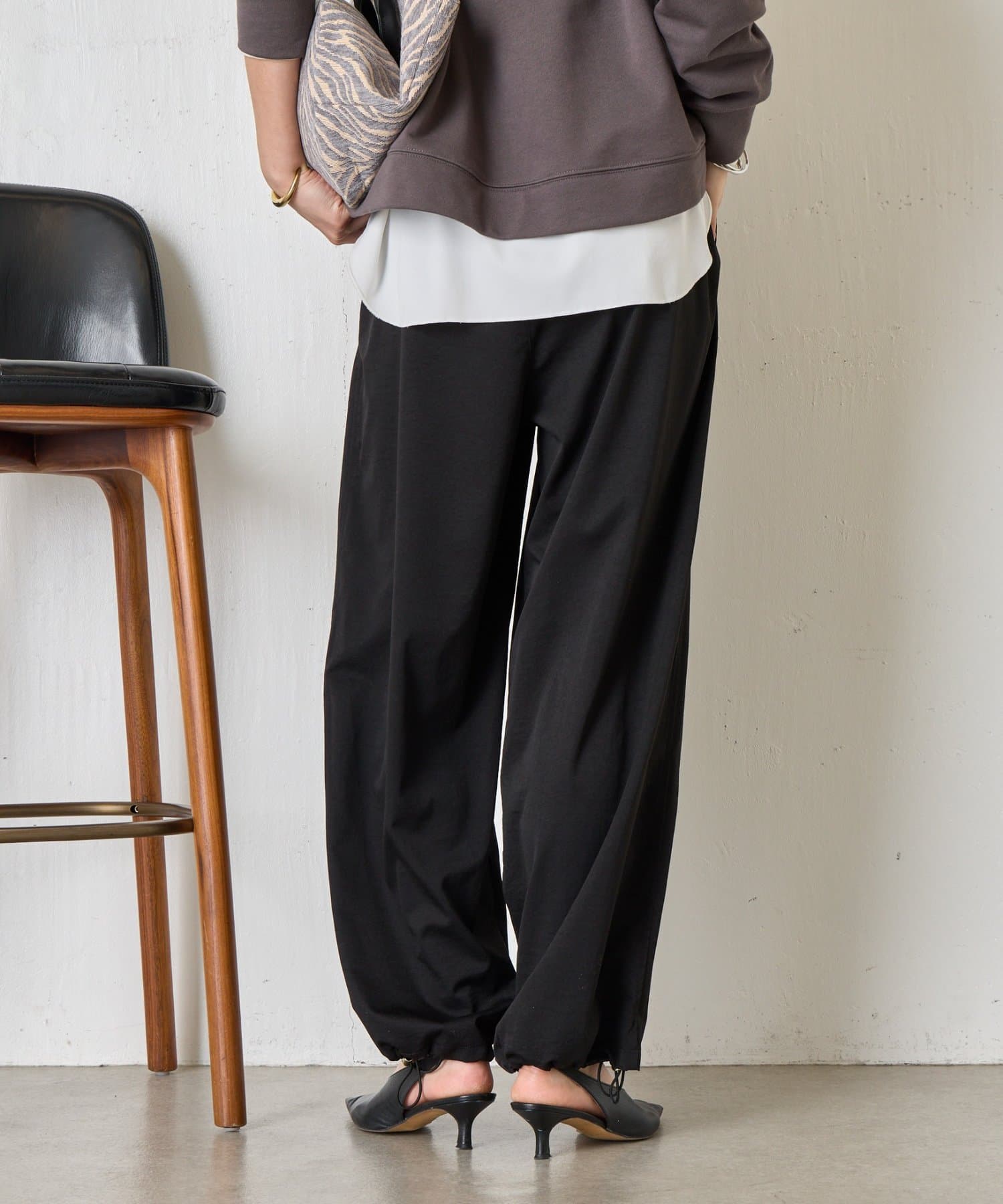 Jena　espace merveilleux(ジェナ　エスパスメルヴェイユ) センターラインパンツ