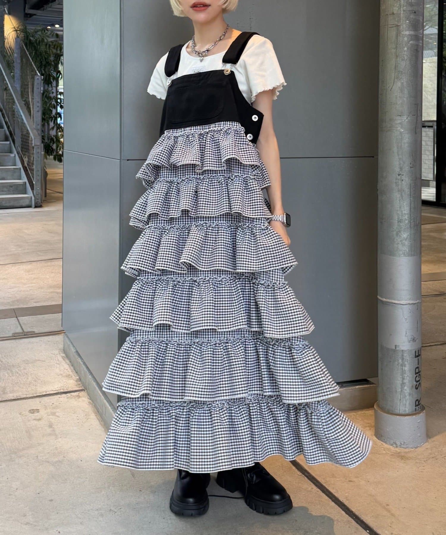 w closet(ダブルクローゼット) 【オールシーズン使える！】【新色ギンガムチェック登場】フリルティアードジャンパースカート / レイヤードワンピース