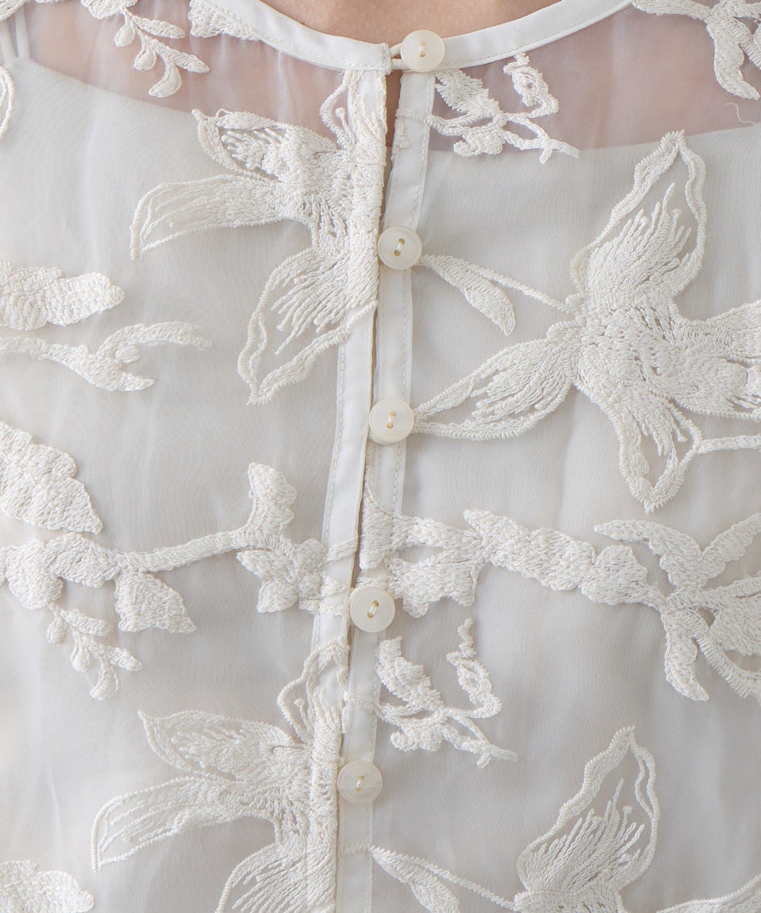 DISCOAT(ディスコート) 【Noka】ボタン使いレースベスト