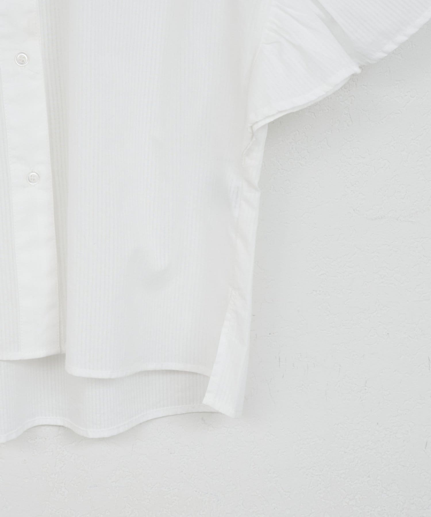 DISCOAT(ディスコート) 【WEB限定】前あき袖フリルブラウス