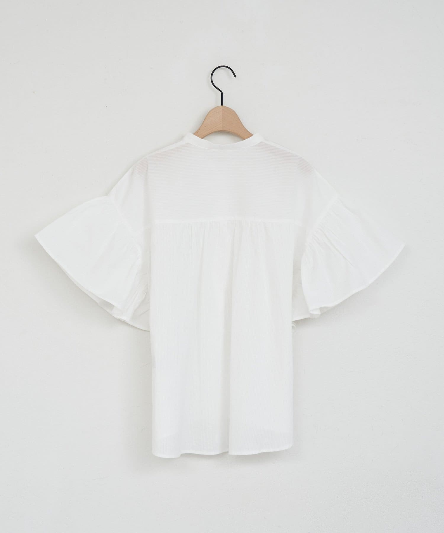 DISCOAT(ディスコート) 【WEB限定】前あき袖フリルブラウス