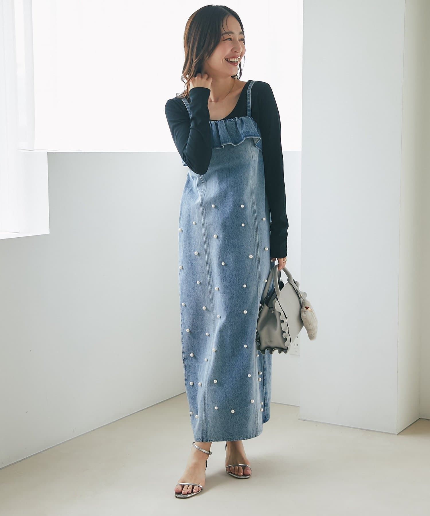 OUTLET(アウトレット) 【La boutique BonBon】パール付きデニムキャミワンピース