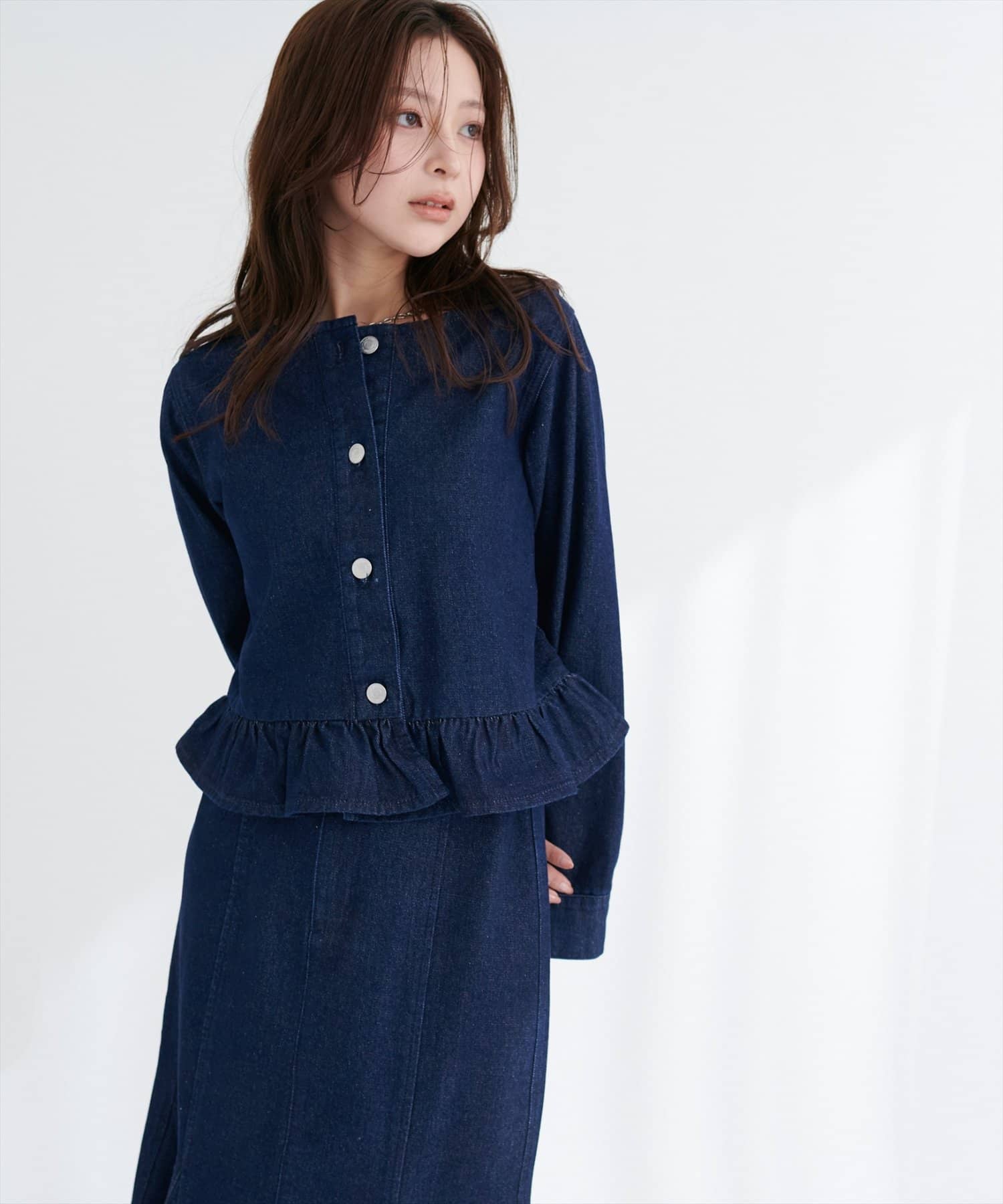 natural couture(ナチュラルクチュール) ノーカラーペプラムデニムジャケット