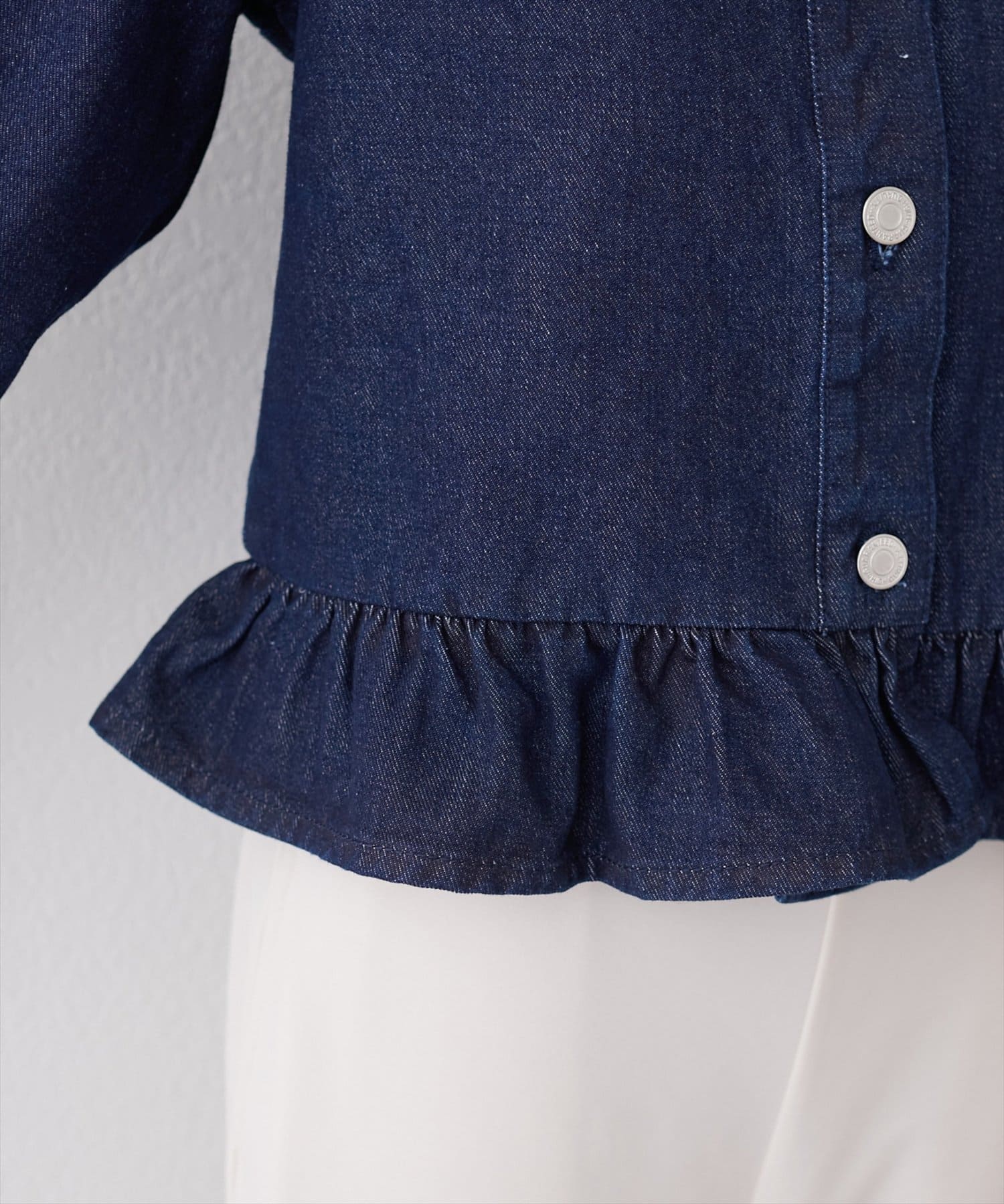 natural couture(ナチュラルクチュール) ノーカラーペプラムデニムジャケット