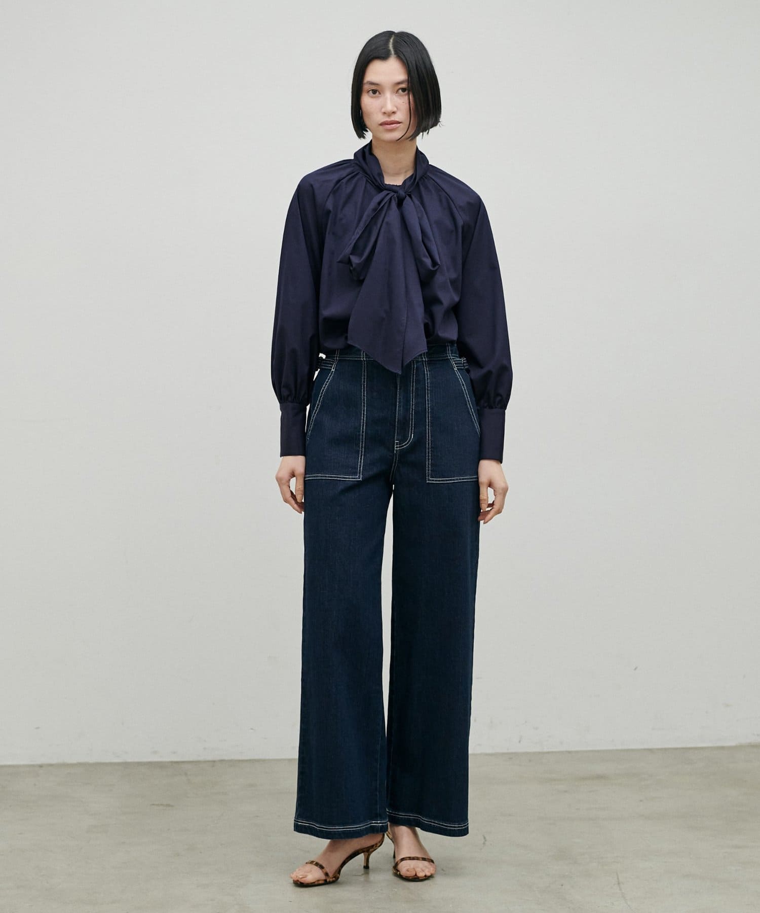 LARUTA(ラルータ) セレモニー対応可／ボータイリボンギャザーブラウス