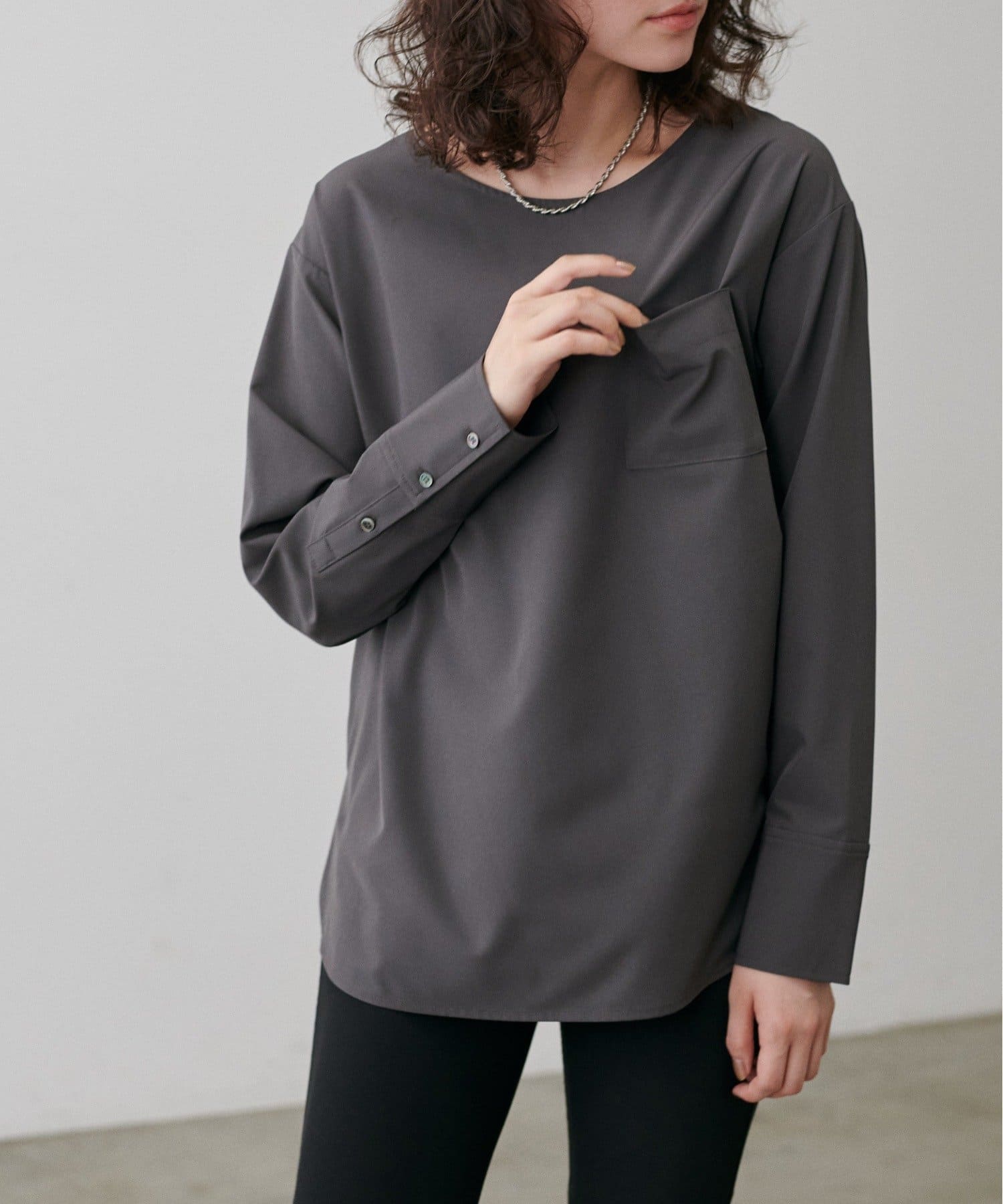 LARUTA(ラルータ) カフス付き万能レイヤードプルオーバー