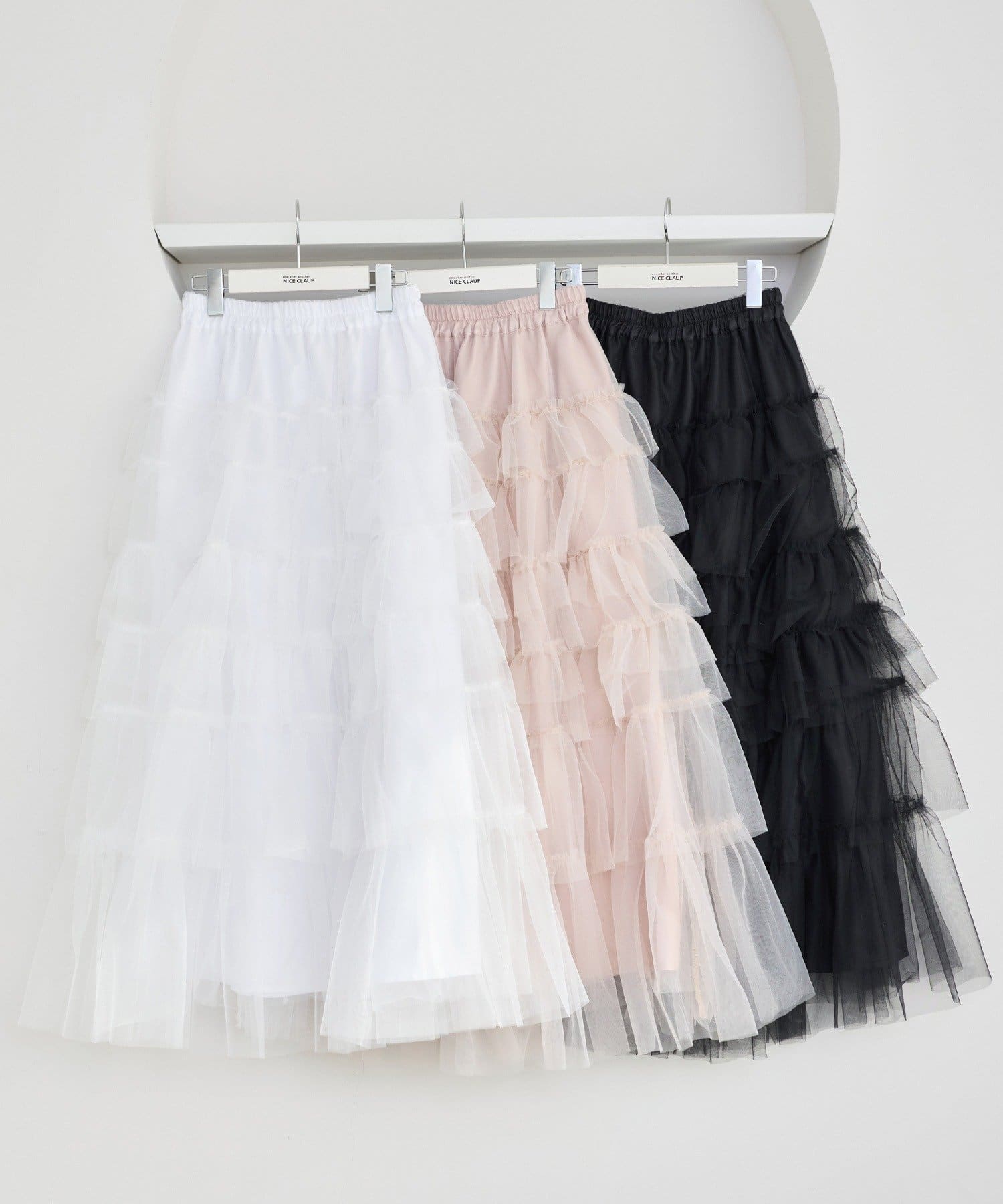 one after another NICE CLAUP(ワンアフターアナザー ナイスクラップ) チュールロングスカート