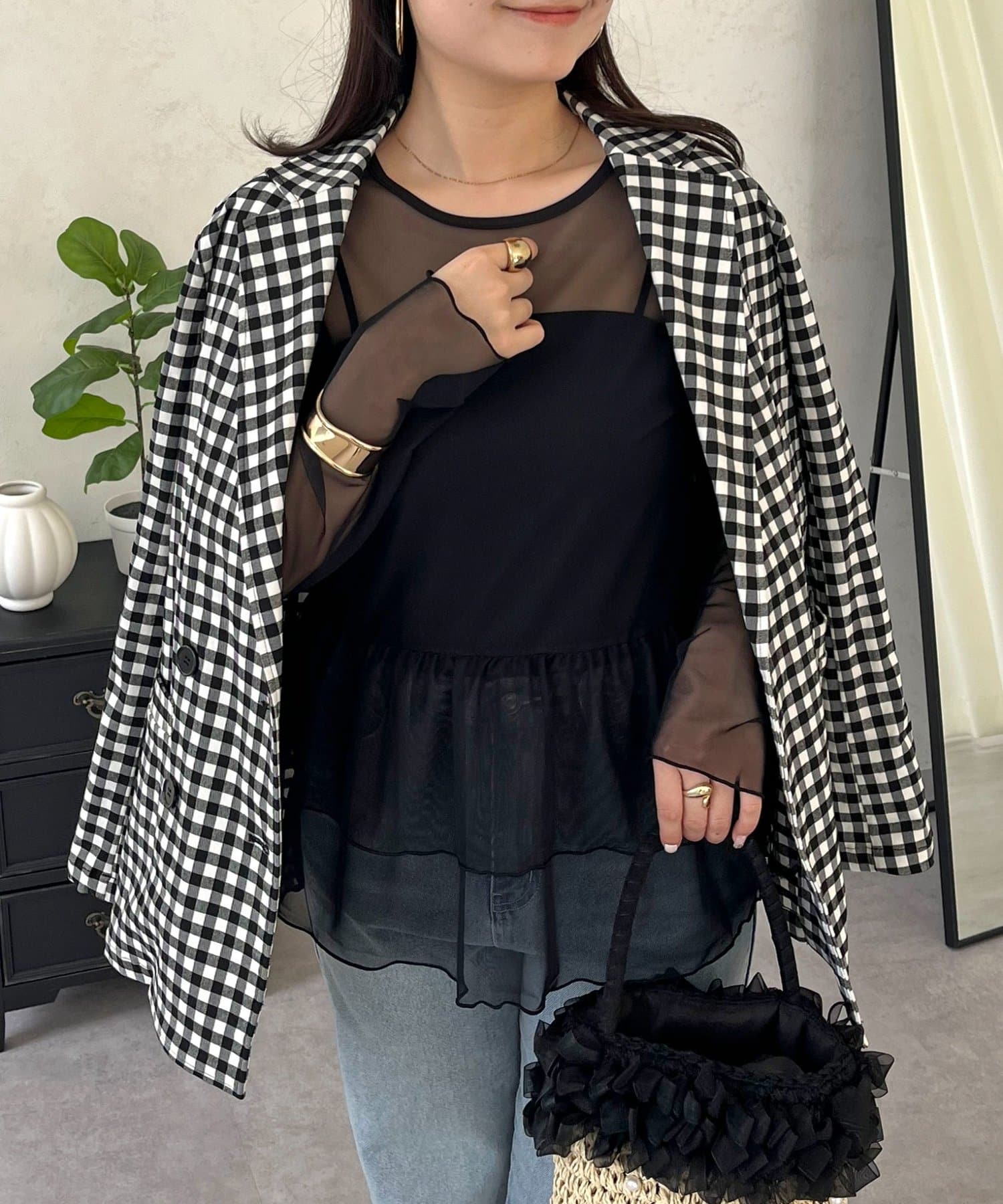 prose verse(プロズヴェール) シアーフリルペプラムトップス