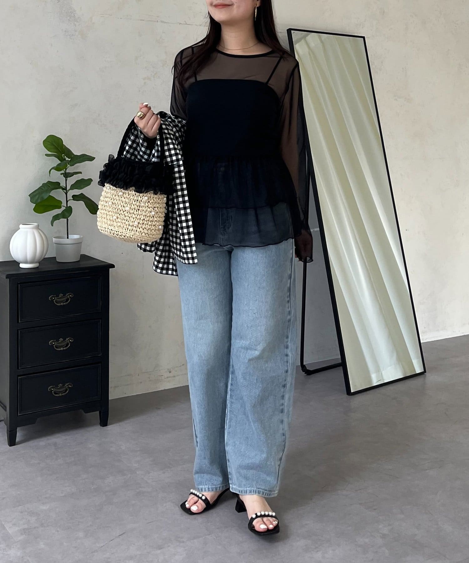 prose verse(プロズヴェール) シアーフリルペプラムトップス