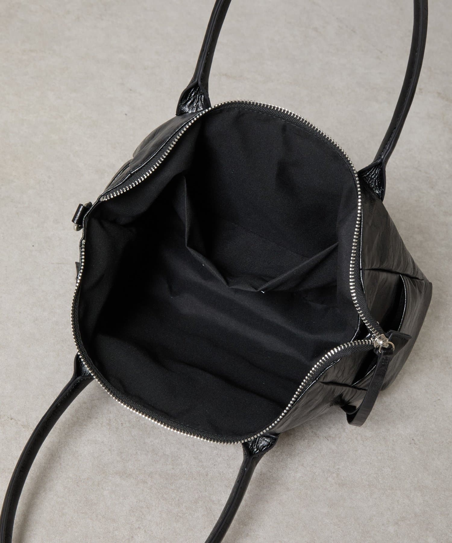 COLONY 2139(コロニー トゥーワンスリーナイン) スタッズハンドバッグ