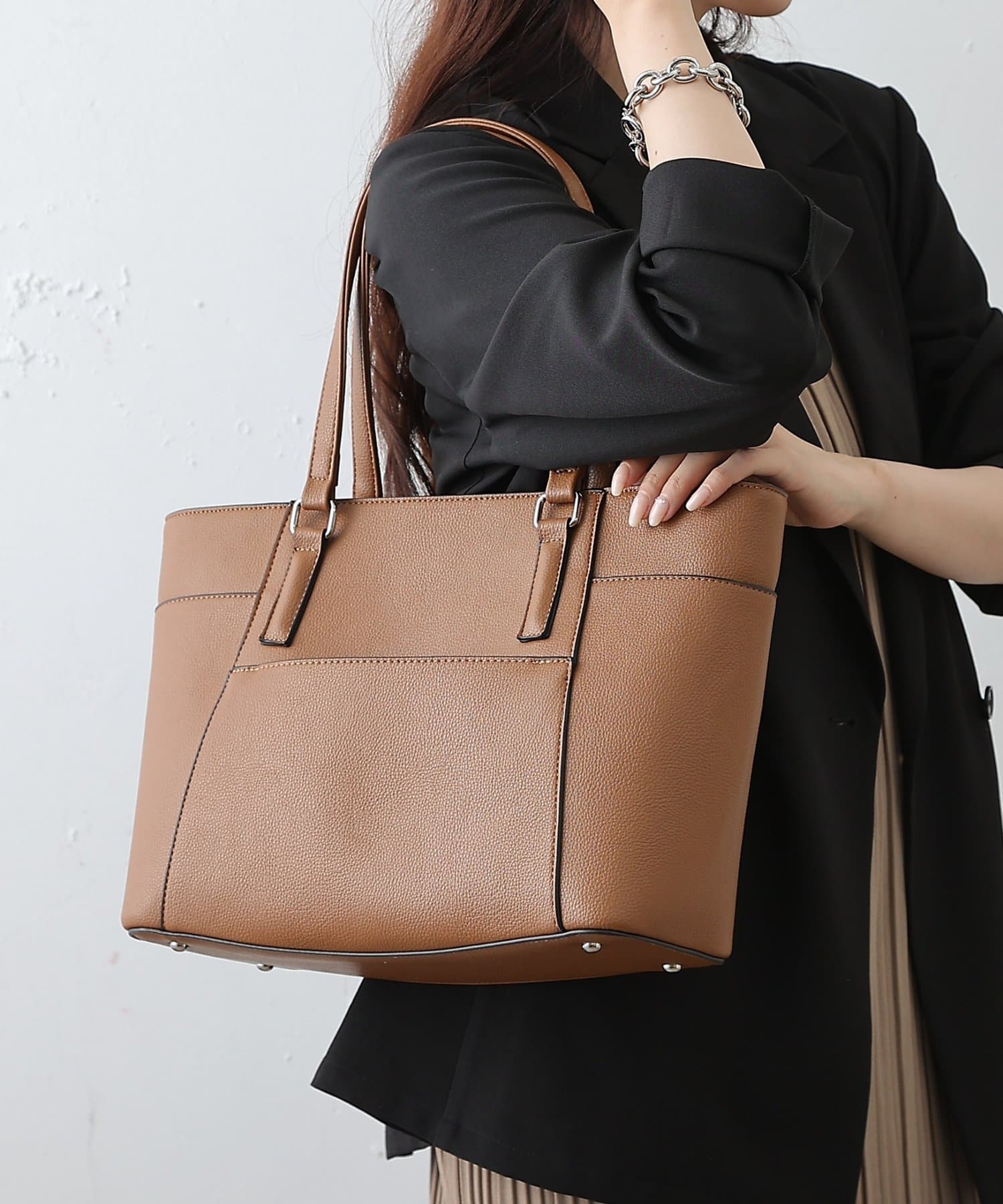 COLONY 2139(コロニー トゥーワンスリーナイン) シュリンクA4トートバッグ