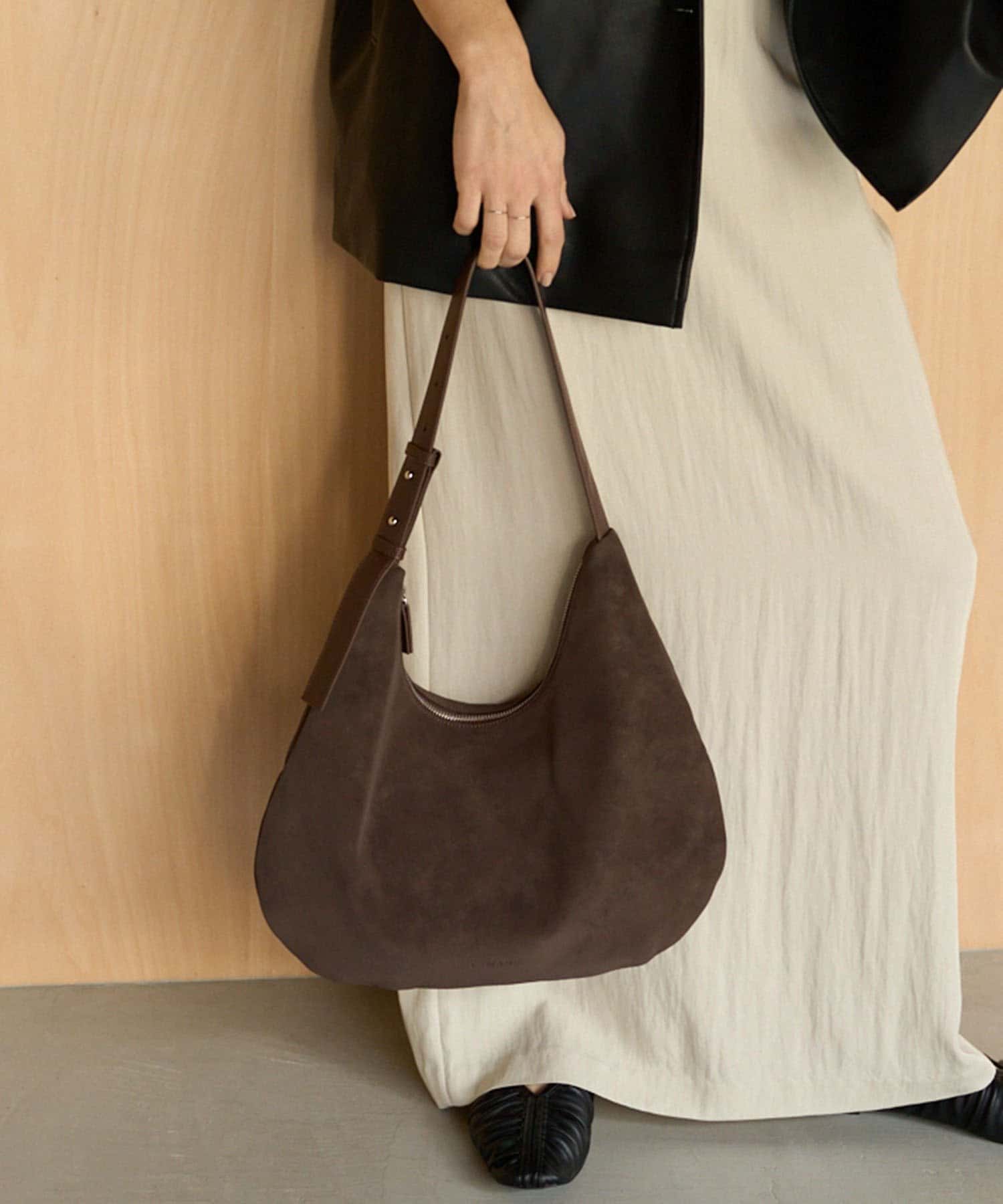 CAPRICIEUX LE'MAGE(カプリシュレマージュ) ハーフラウンドヌバックショルダー