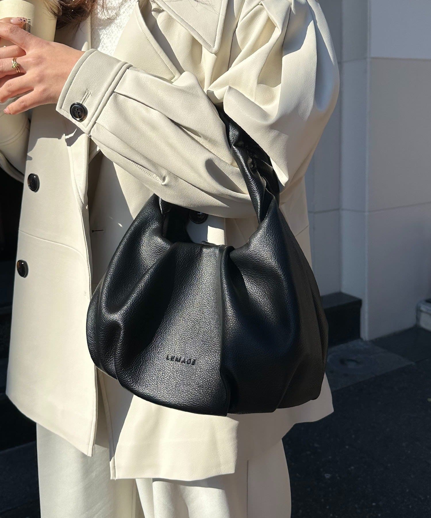 CAPRICIEUX LE'MAGE(カプリシュレマージュ) ギャザーハンドルラウンドバッグ