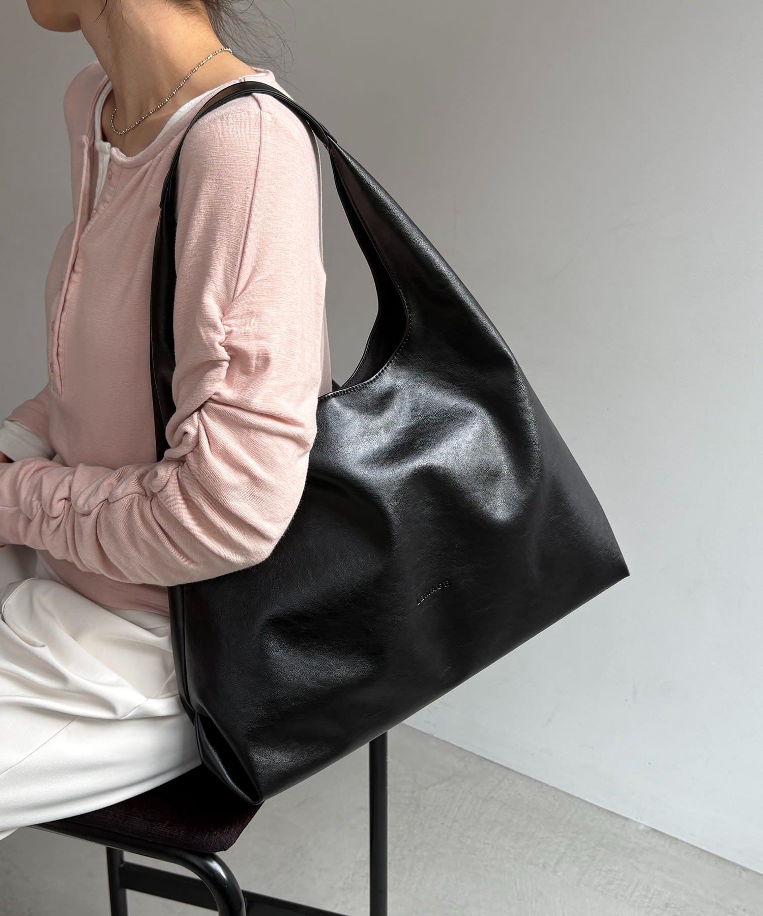 CAPRICIEUX LE'MAGE(カプリシュレマージュ) トライアングルトートバッグ