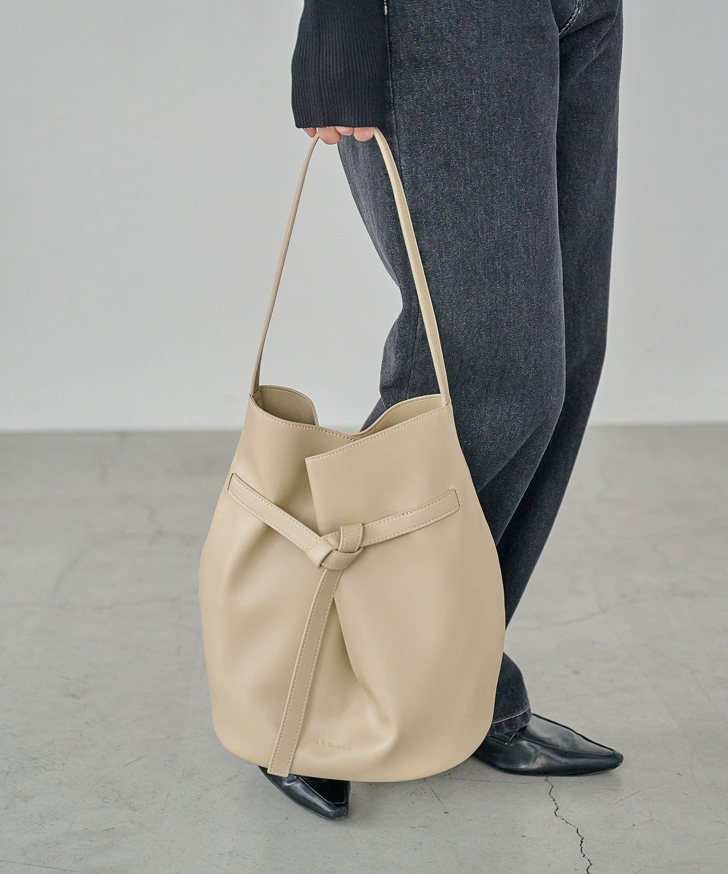 CAPRICIEUX LE'MAGE(カプリシュレマージュ) ベルテッドバケットトートバッグ