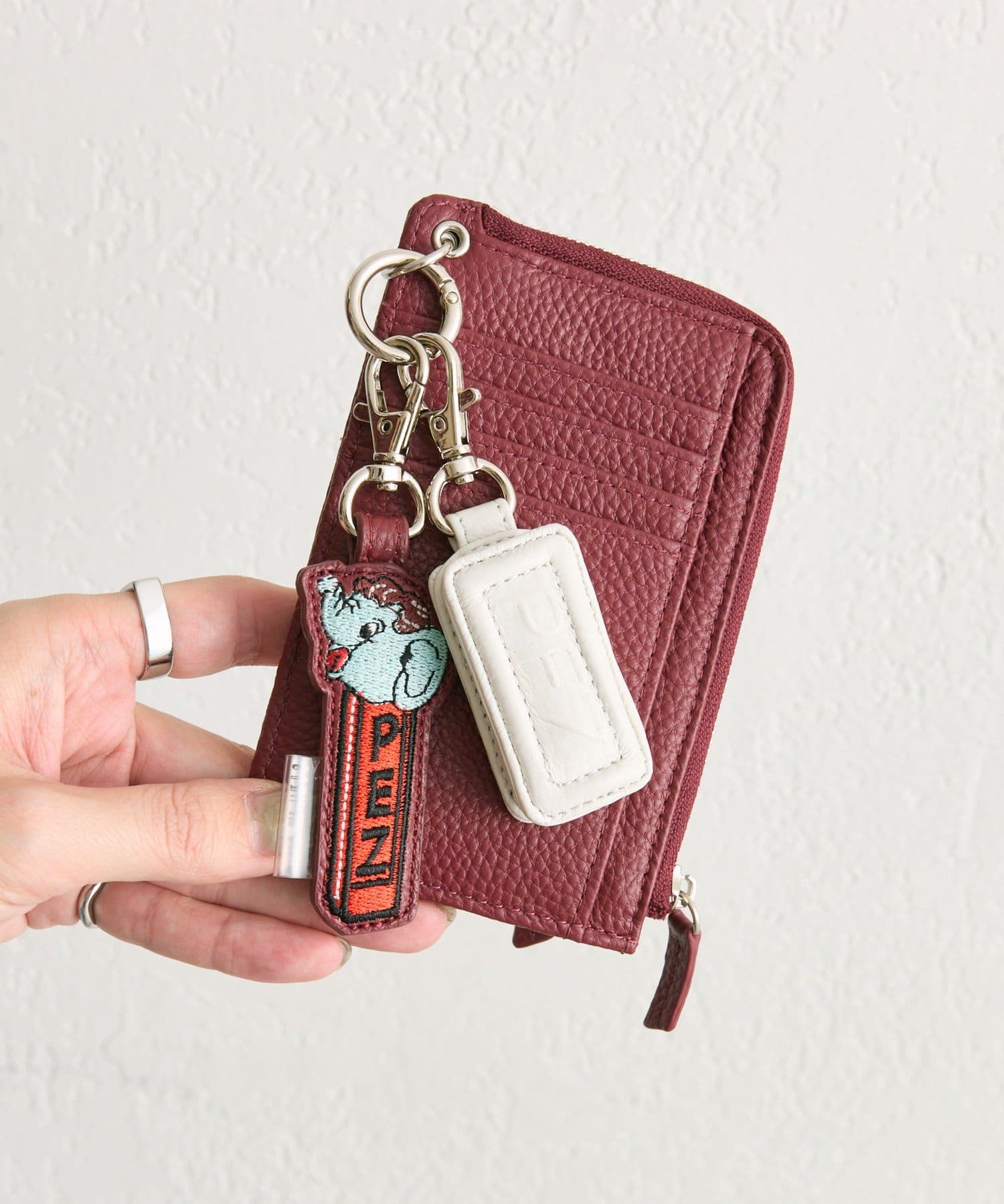 ear PAPILLONNER(イア パピヨネ) 【PEZ(ペッツ)×ear】本革フラグメントケース