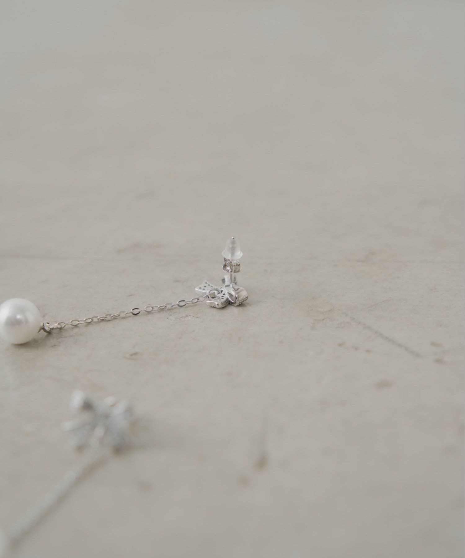 Chico(チコ) ドロップパールリボンピアス