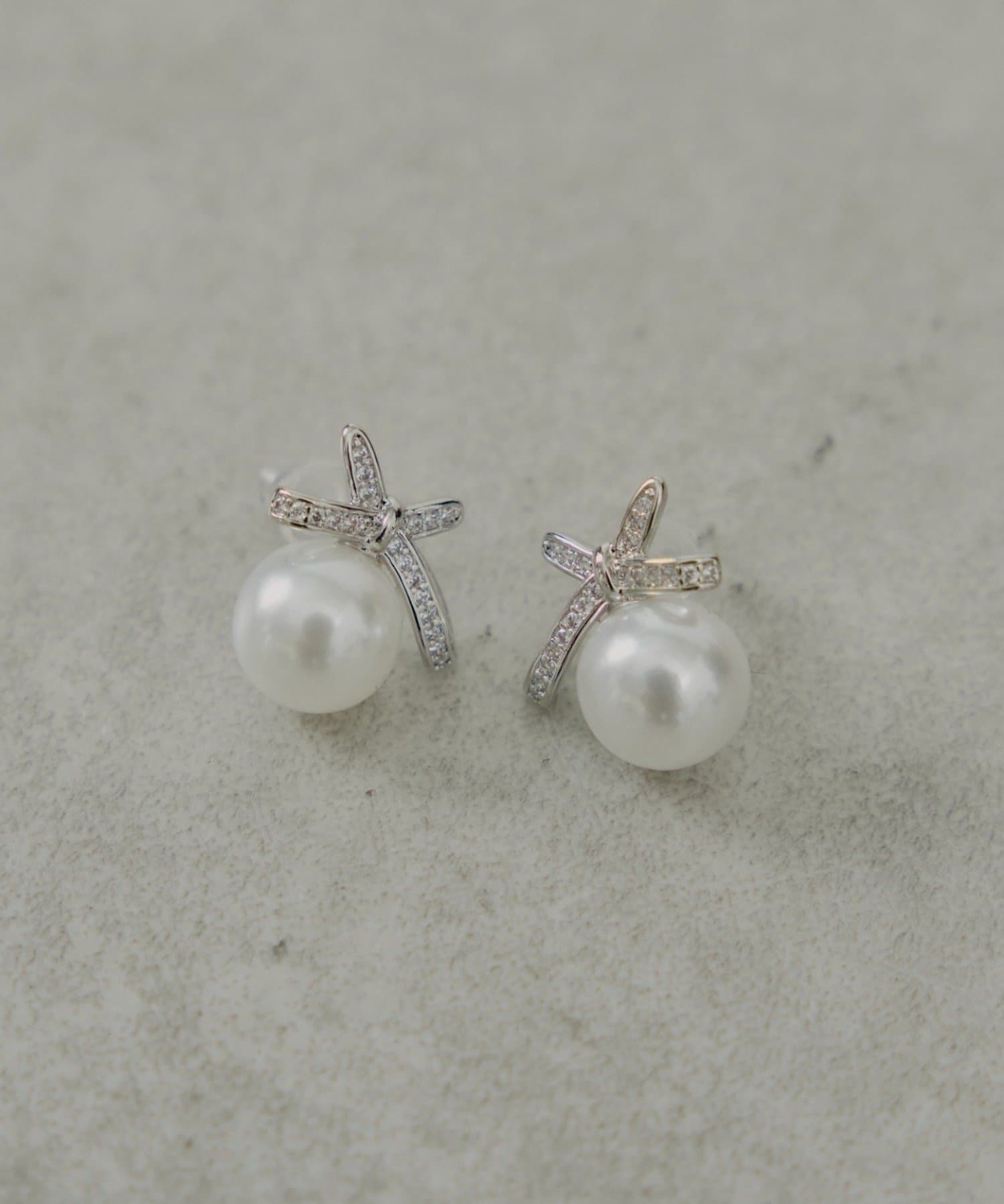 Chico(チコ) 【12/19(金)18時販売】リボンパールピアス