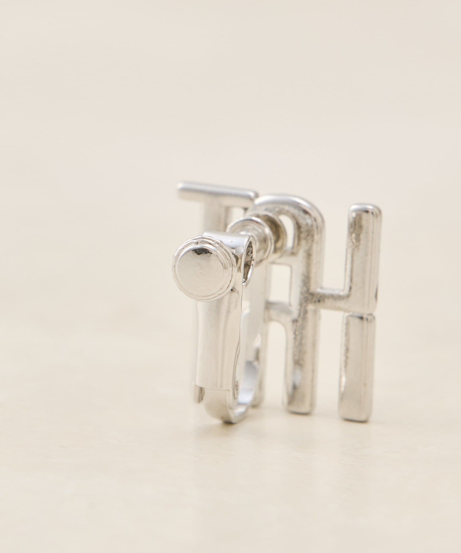 Lattice(ラティス) 【12/12 19:00～予約スタート】【Latini】ロゴイヤリング